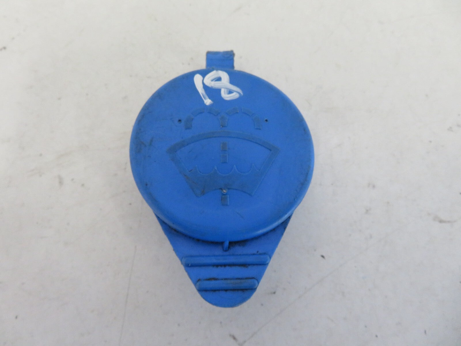 AUDI A8 D2 WASHER FLUID CAP 1998-2002 A1636-18