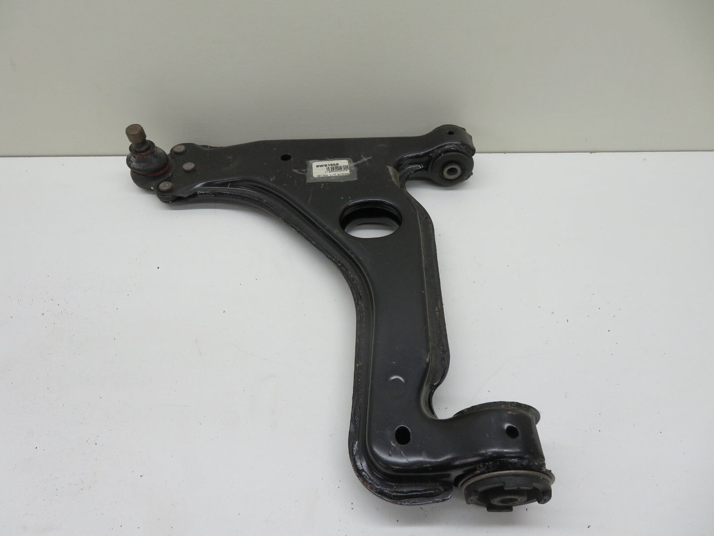 NS PASSENGER FRONT LOWER CONTROL ARM FOR VAUXHALL VECTRA 1995-2002 BW1660