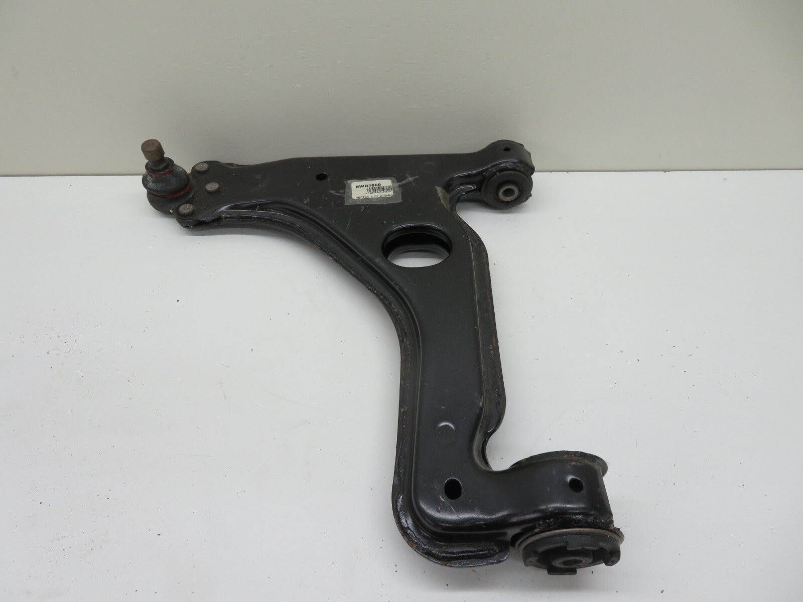 NS PASSENGER FRONT LOWER CONTROL ARM FOR VAUXHALL VECTRA 1995-2002 BW1660