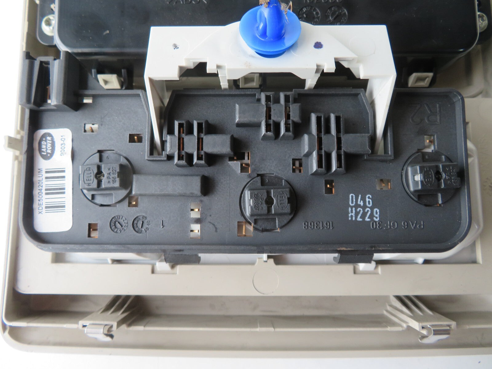 LAND ROVER DISCOVERY 3 INTERIOR ROOF LIGHT 2005-2009 AMS1115-1