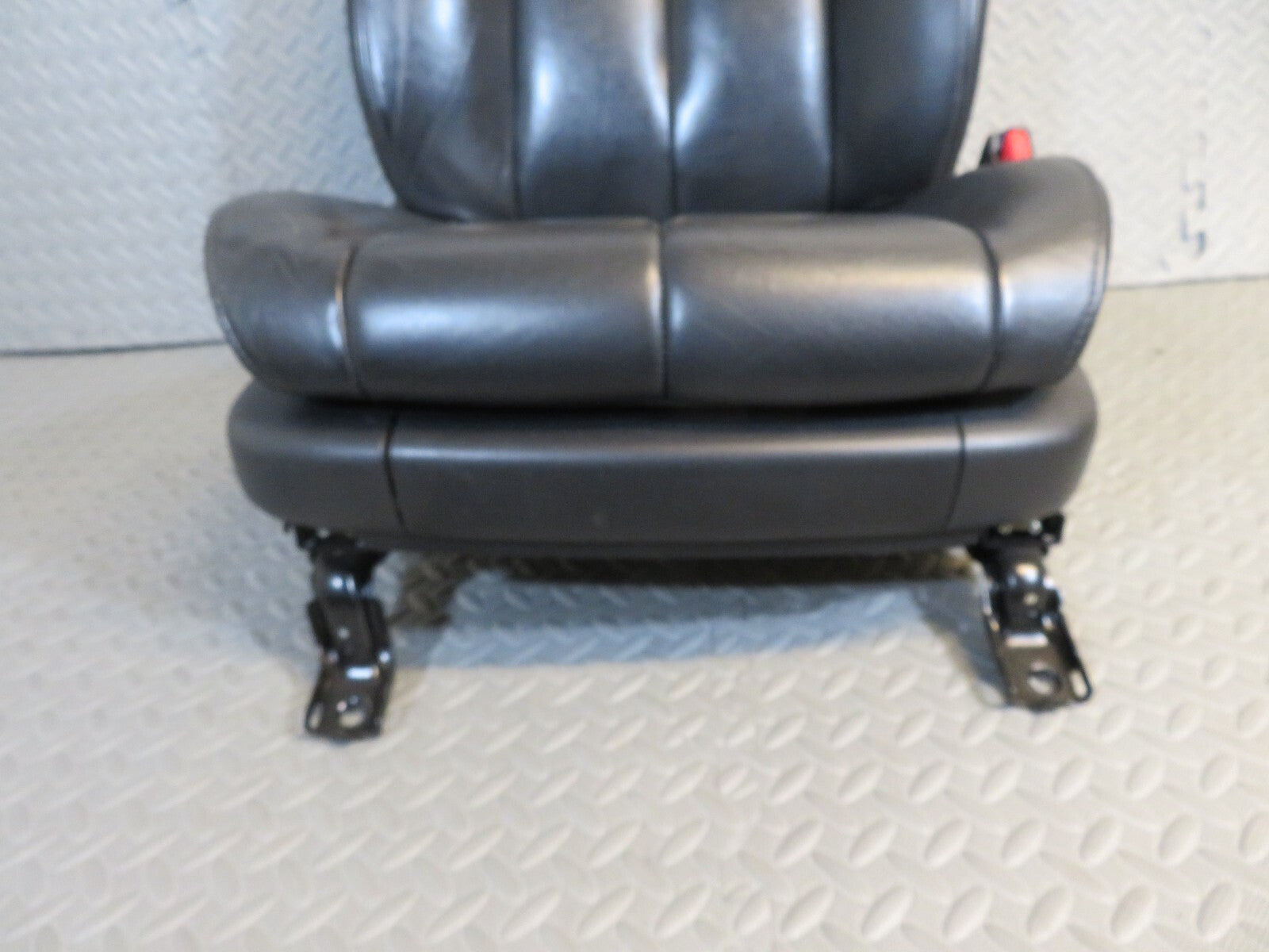 MAZDA CX7 OSF DRIVER FRONT LEATHER SEAT 2009-2012