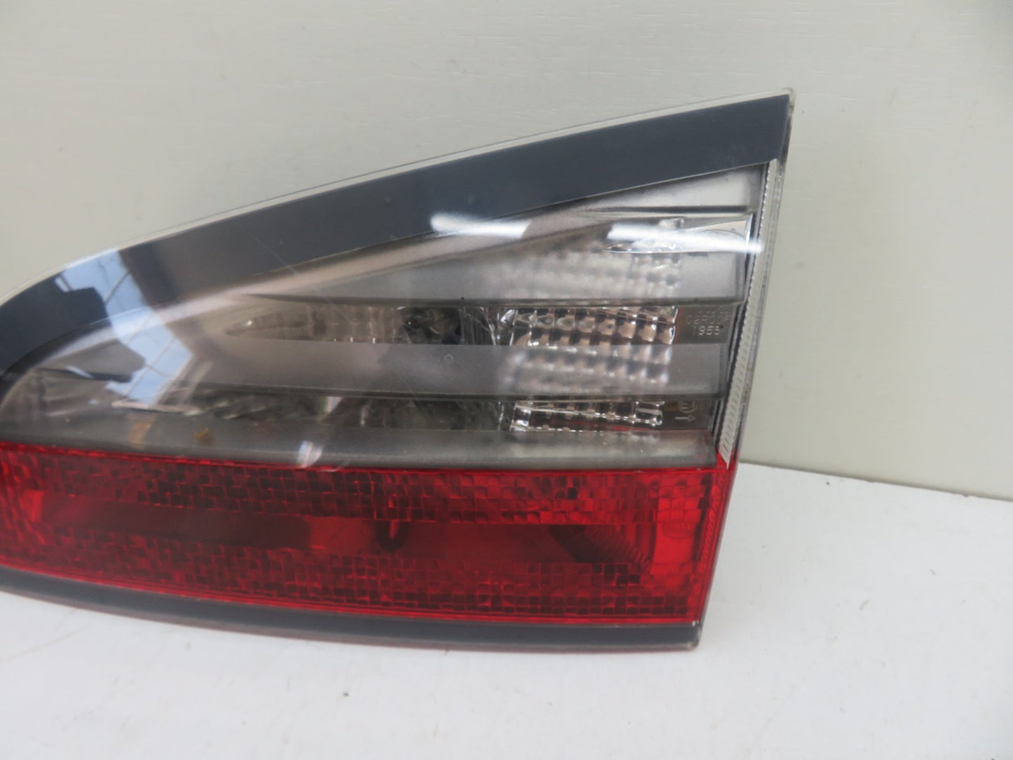 FORD S MAX OSR RIGHT INNER REAR TAIL LIGHT 2006-2010 1302-5