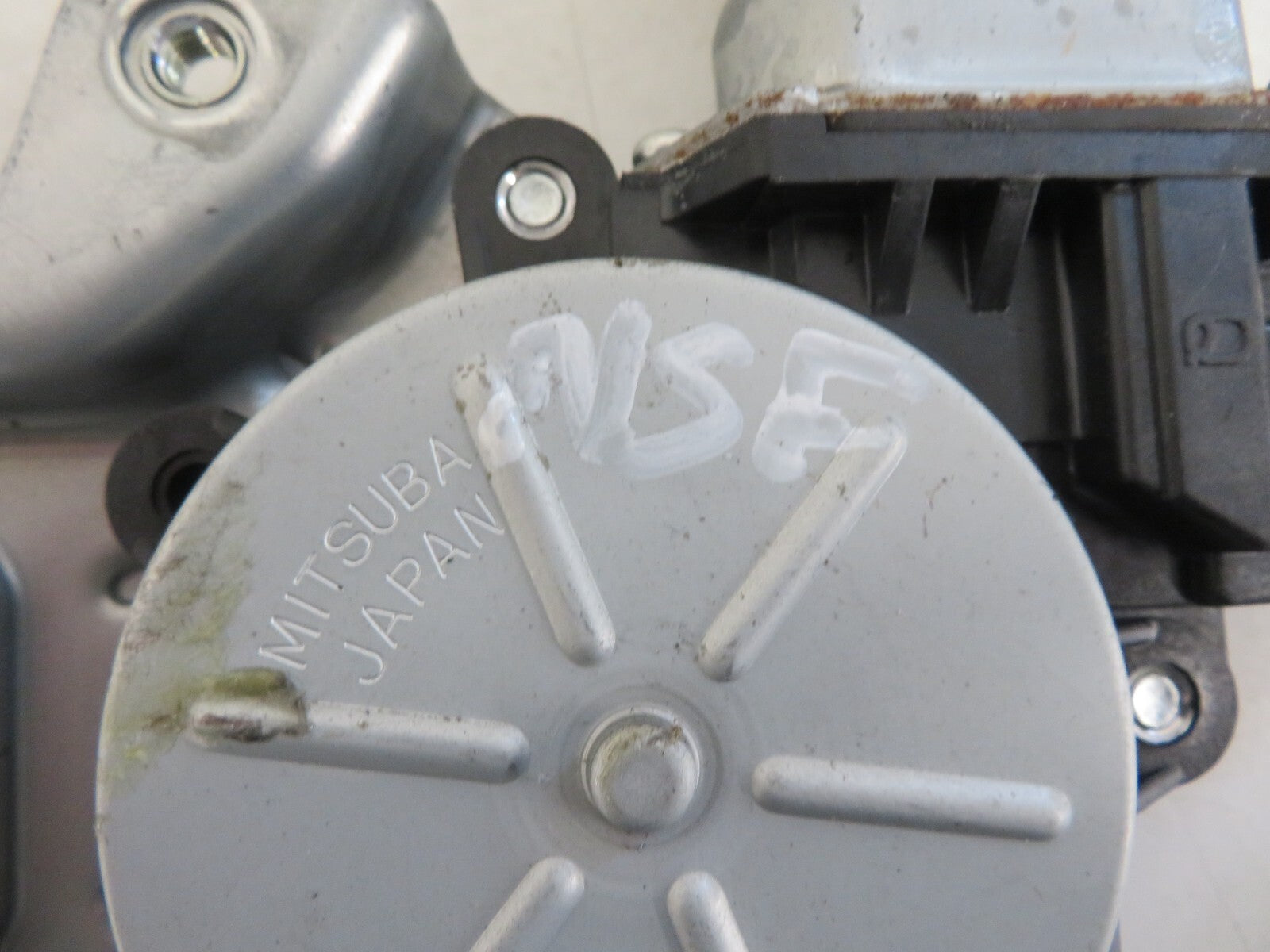 PEUGEOT 4007 NSF WINDOW REGULATOR 2007-2012 1630-14