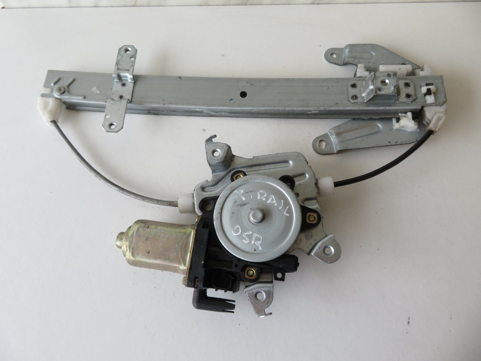 NISSAN X-TRAIL OSR WINDOW REGULATOR 8073089912 01-07 AMS1356