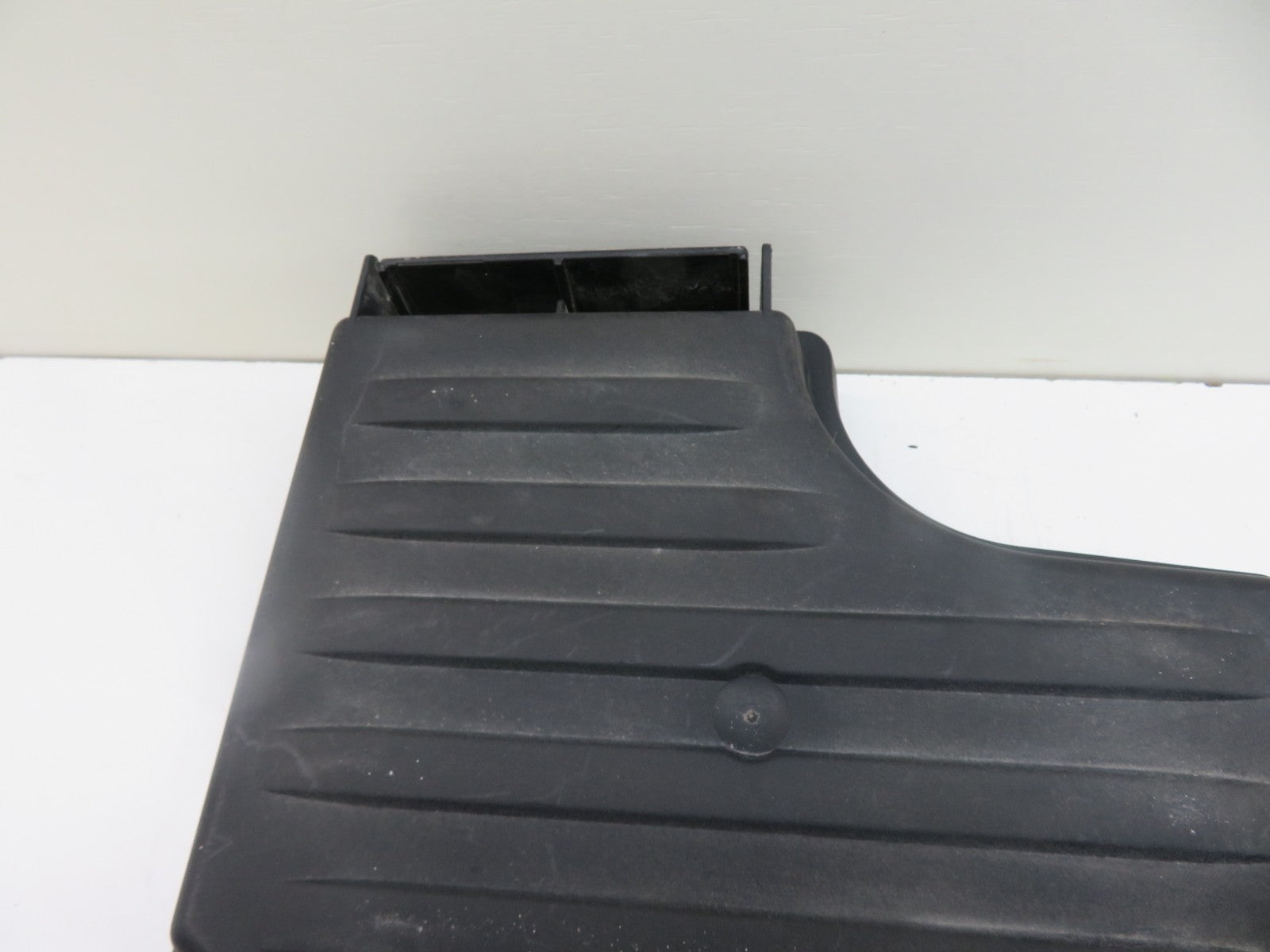 VAUXHALL CORSA ENGINE BAY FUSE BOX COVER TRIM 09115986 2000-2006 1530-3