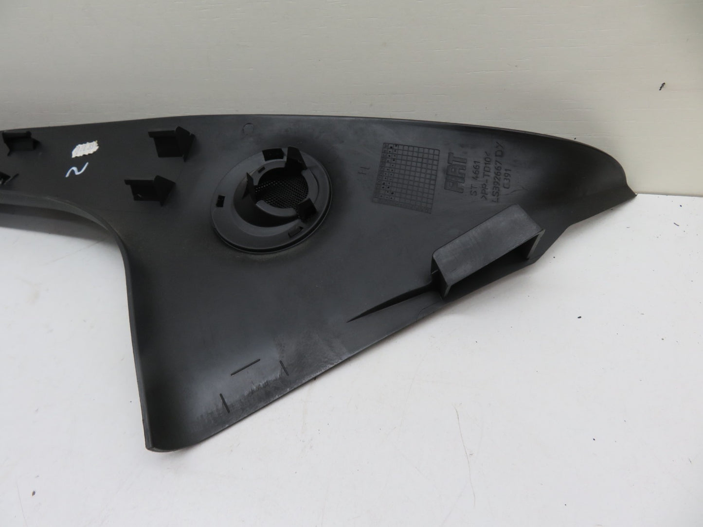 FIAT 500 OS DRIVER INTERIOR A PILLAR TRIM INTERSCOPE 2007-2012 1837-2