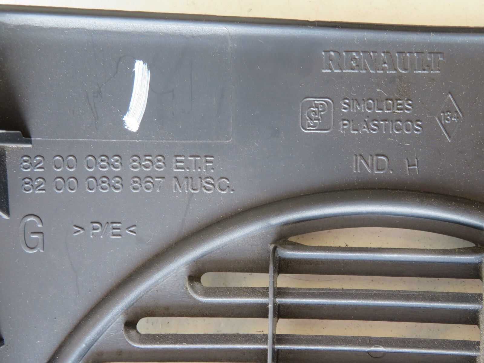 RENAULT CLIO MK2 FRONT NS SPEAKER COVER 8200083858 1998-2006 AMS1700-1