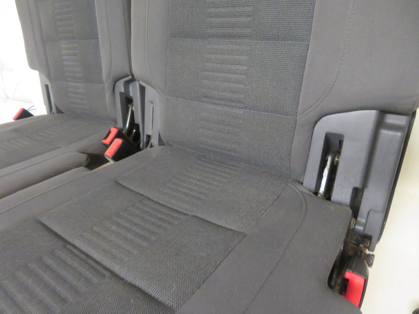 VOLKSWAGEN VW TOURAN REAR THIRD ROW CLOTH SEATS CADDY 2K 2003-2009