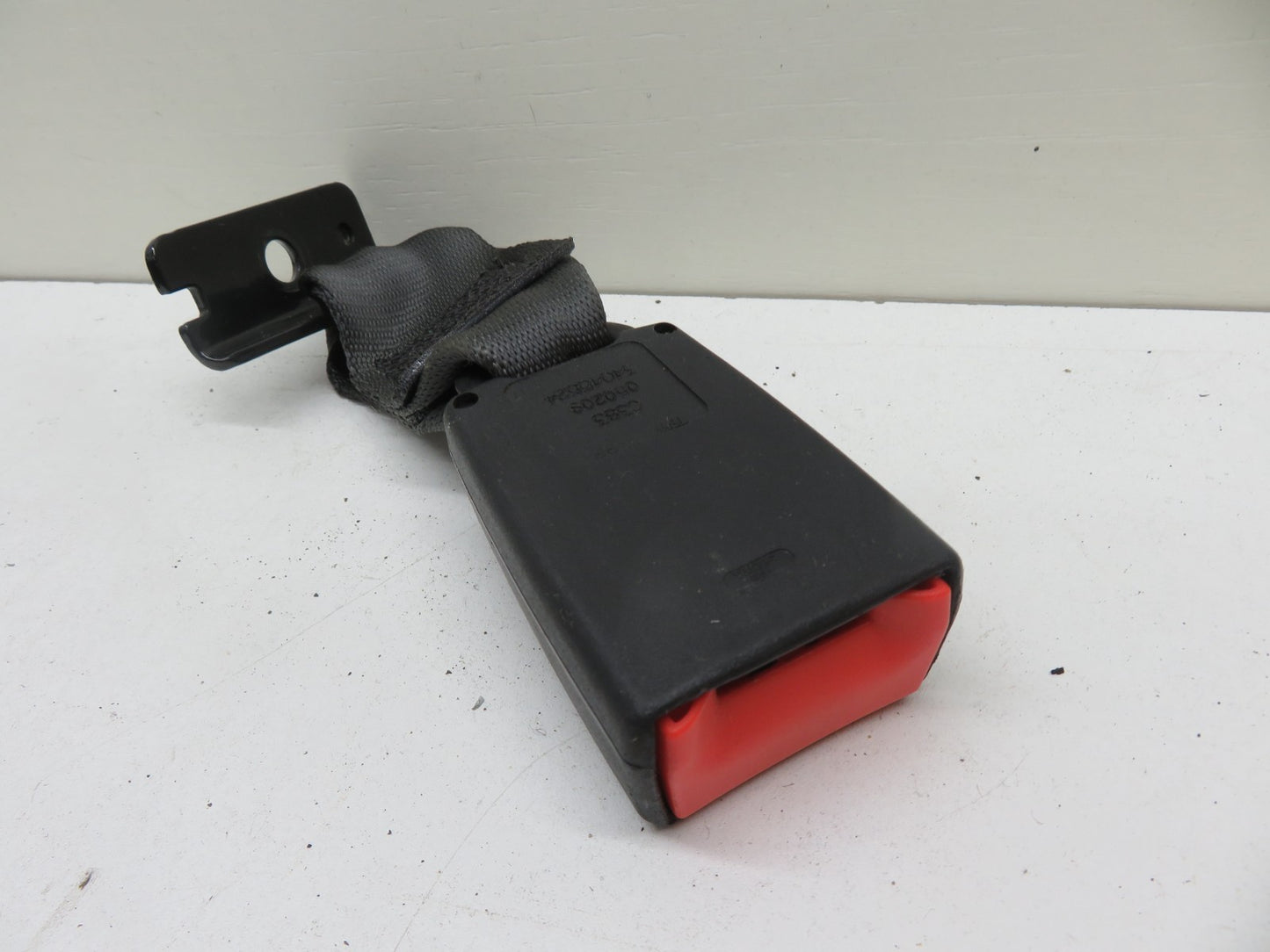 FIAT 500 OS DRIVER REAR SEAT BELT BUCKLE 34045524 2007-2012 1837-13