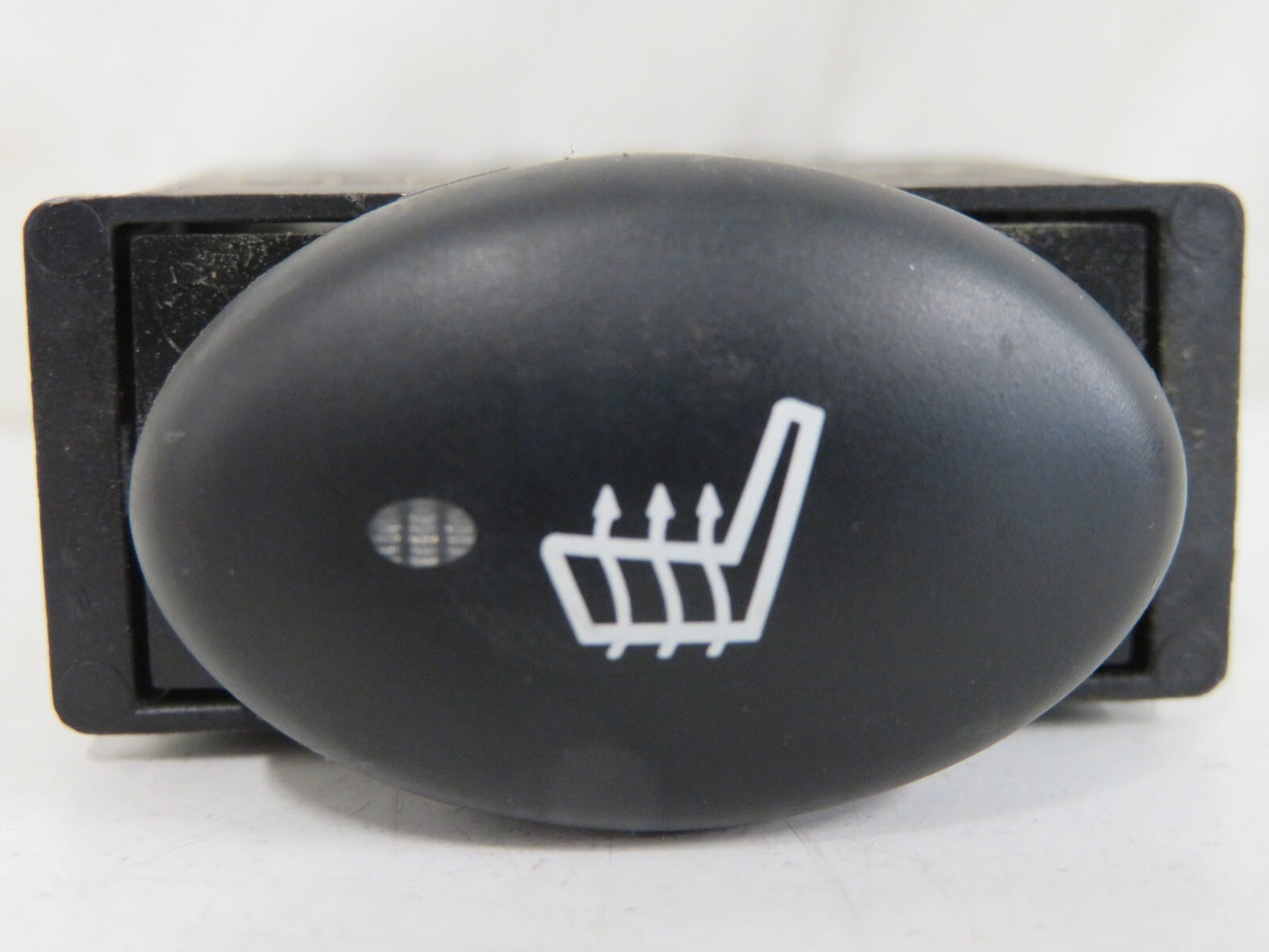 ROVER 75 HEATED SEAT SWITCH YUG101980 1999-2005 MIXA1540-16