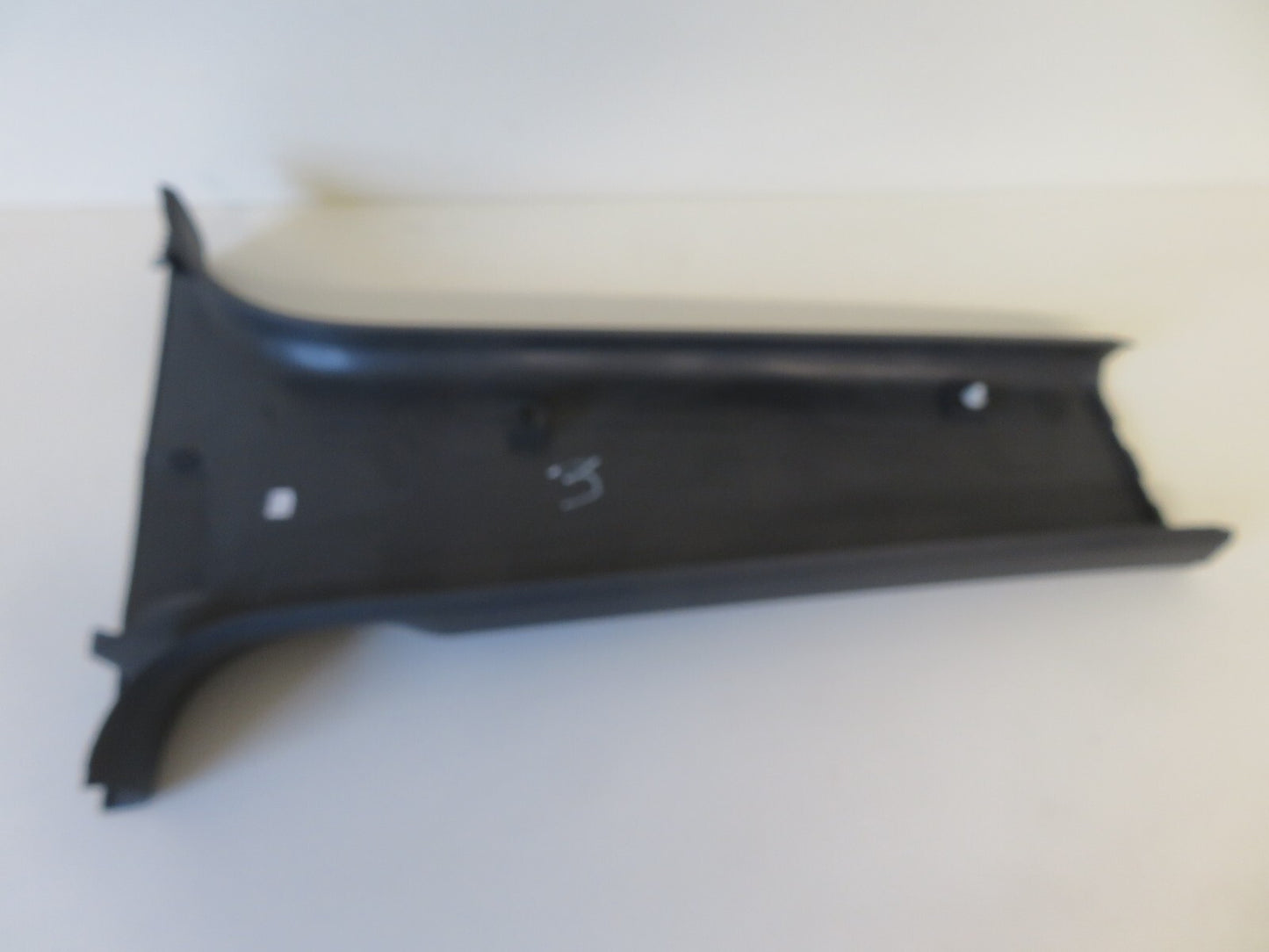 VOLKSWAGEN VW TOURAN LH NS PASSENGER B PILLAR TRIM 1T0867297 2003-2009 NO3