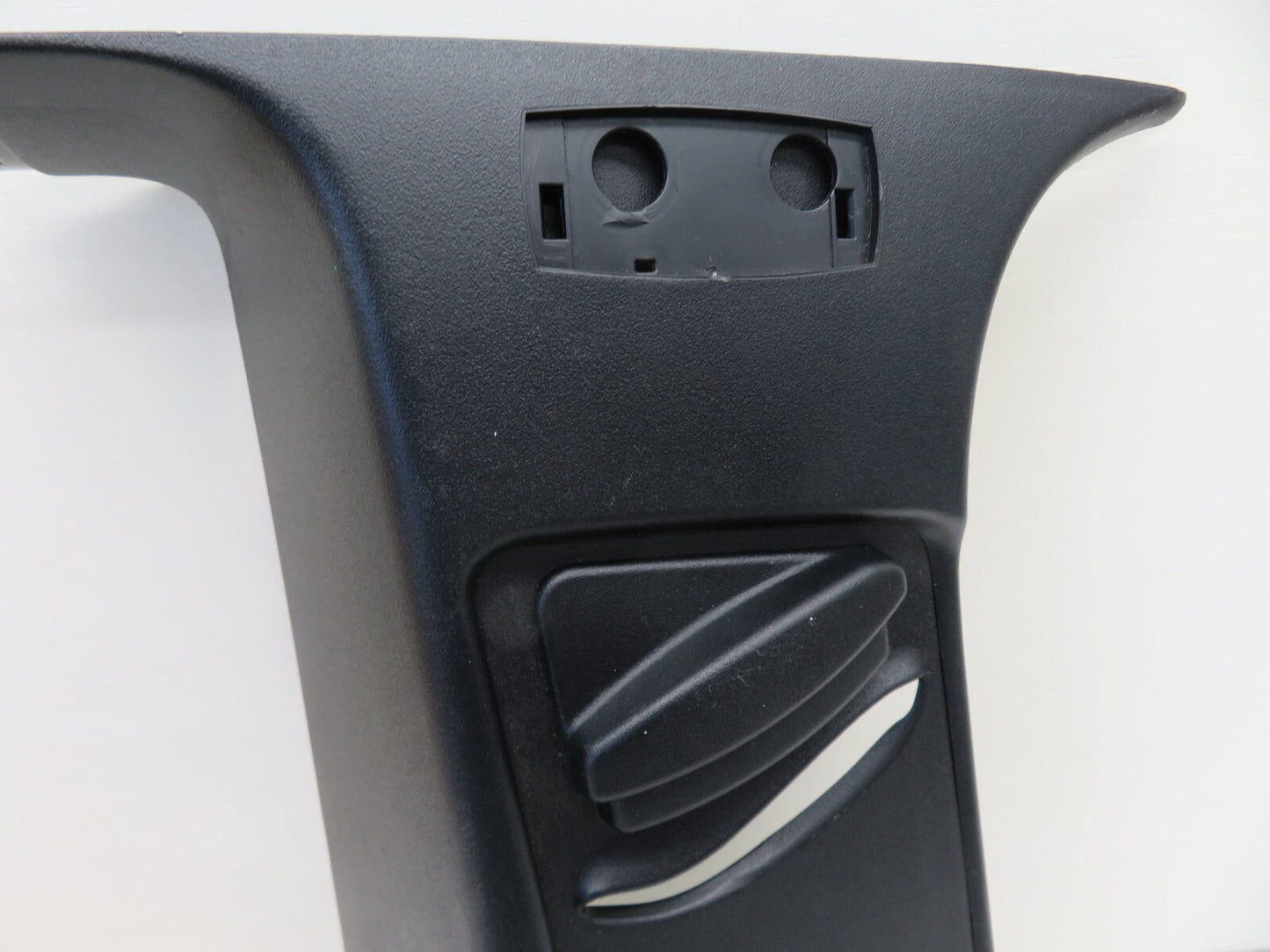 FORD FOCUS ST 225 NS PASSENGER B PILLAR TRIM 4M51-B24583-A 2006-2010 1232-5