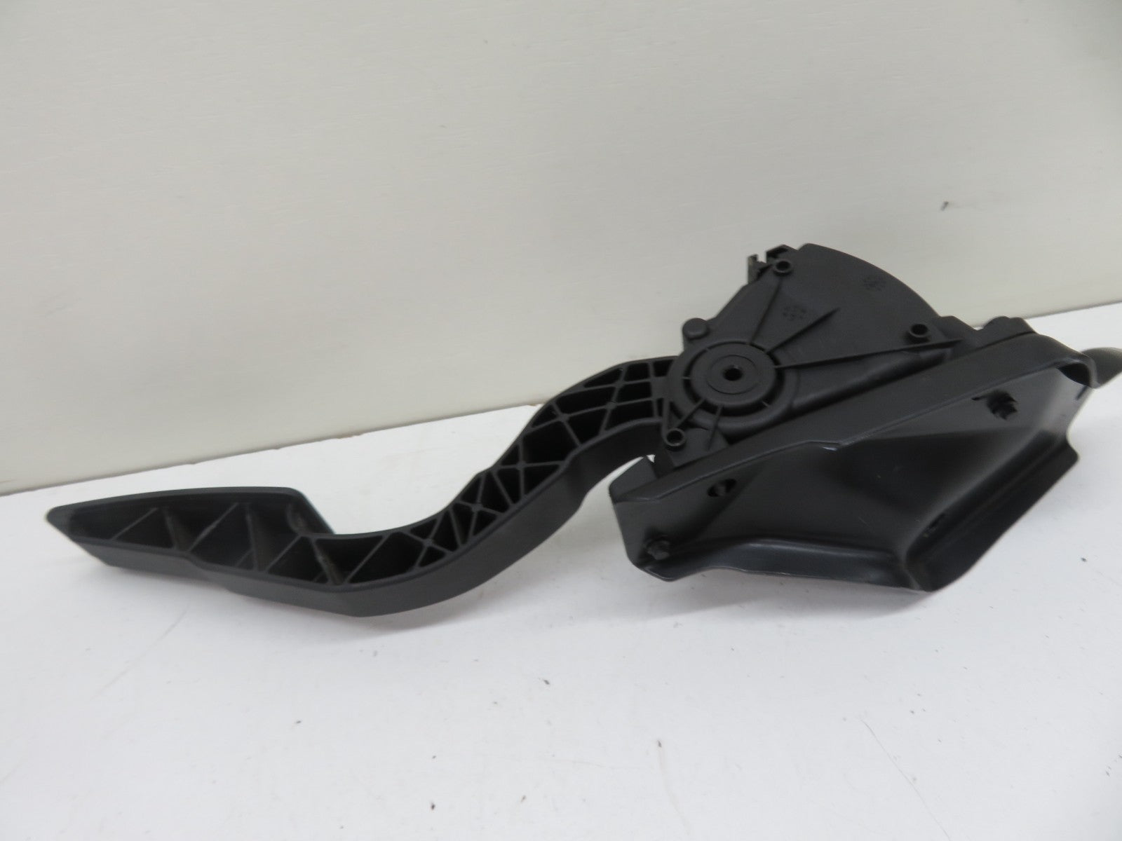 LAND ROVER FREELANDER 1 THROTTLE PEDAL 2004-2006 1672-12