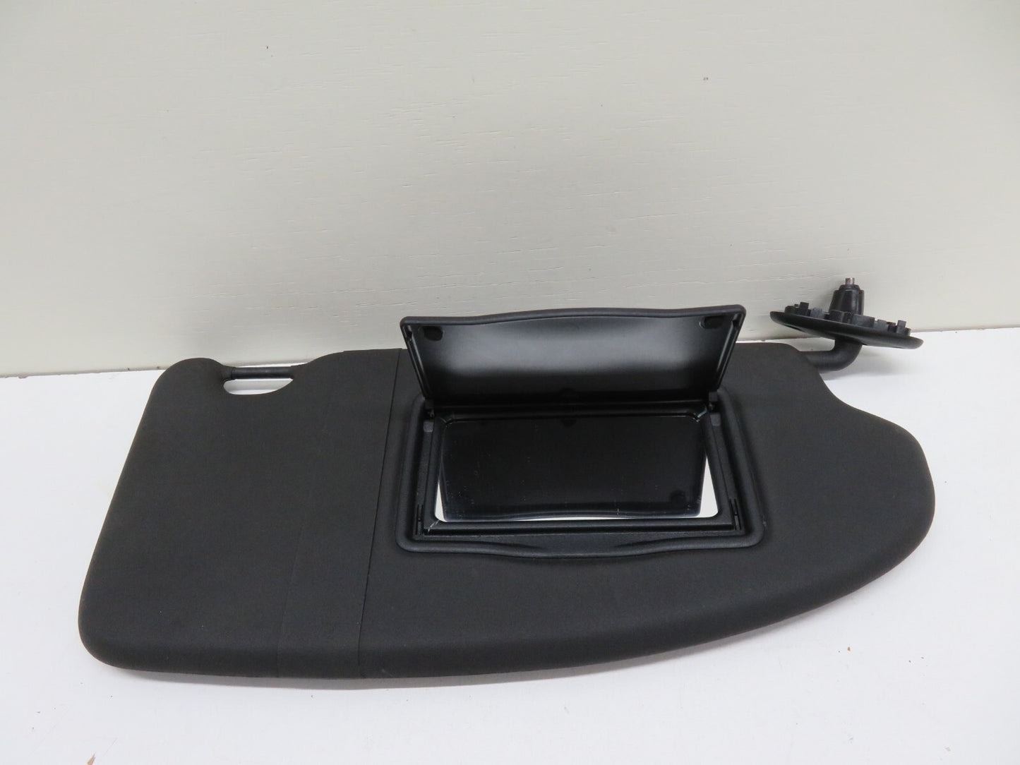 FORD FOCUS ST225 OS DRIVER SIDE SUN VISOR (2005-2010) 1345-15