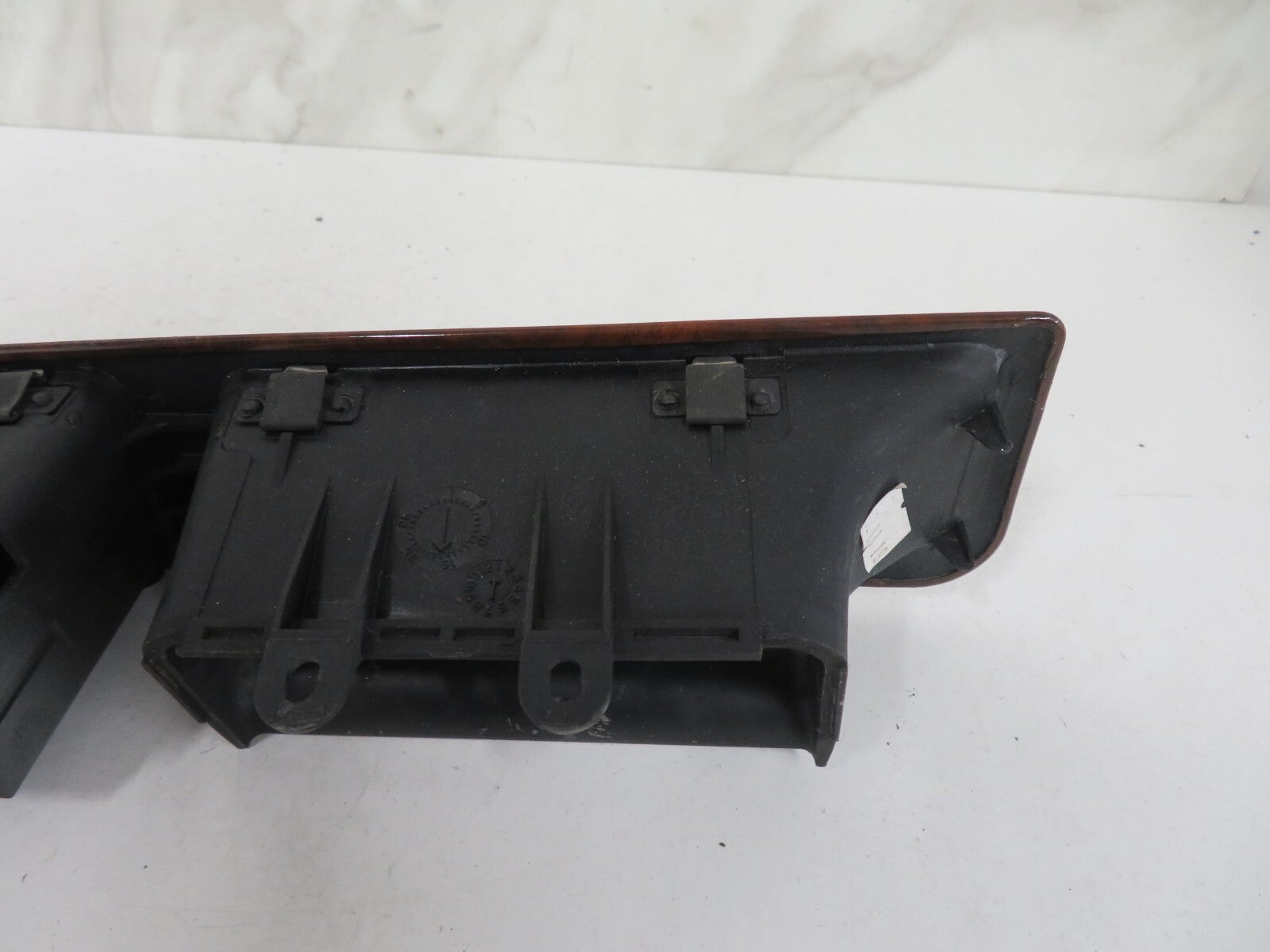 AUDI A8 D2 NSR DOOR WINDOW SWITCH HANDLE TRIM 1998-2002 A1652-17