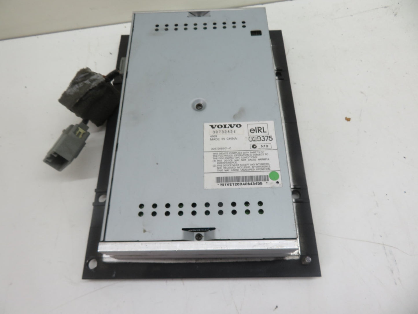 VOLVO V50 AUDIO AMPLIFIER 30732824 2004-2008 HN54-2