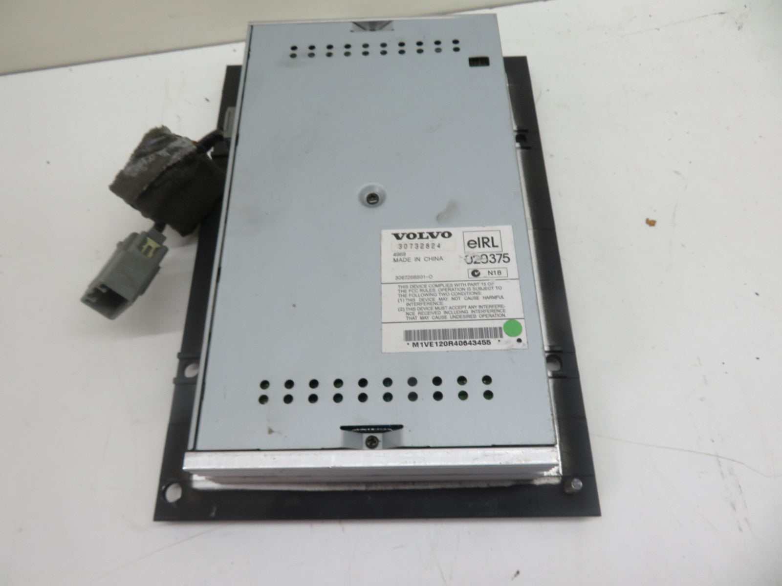 VOLVO V50 AUDIO AMPLIFIER 30732824 2004-2008 HN54-2