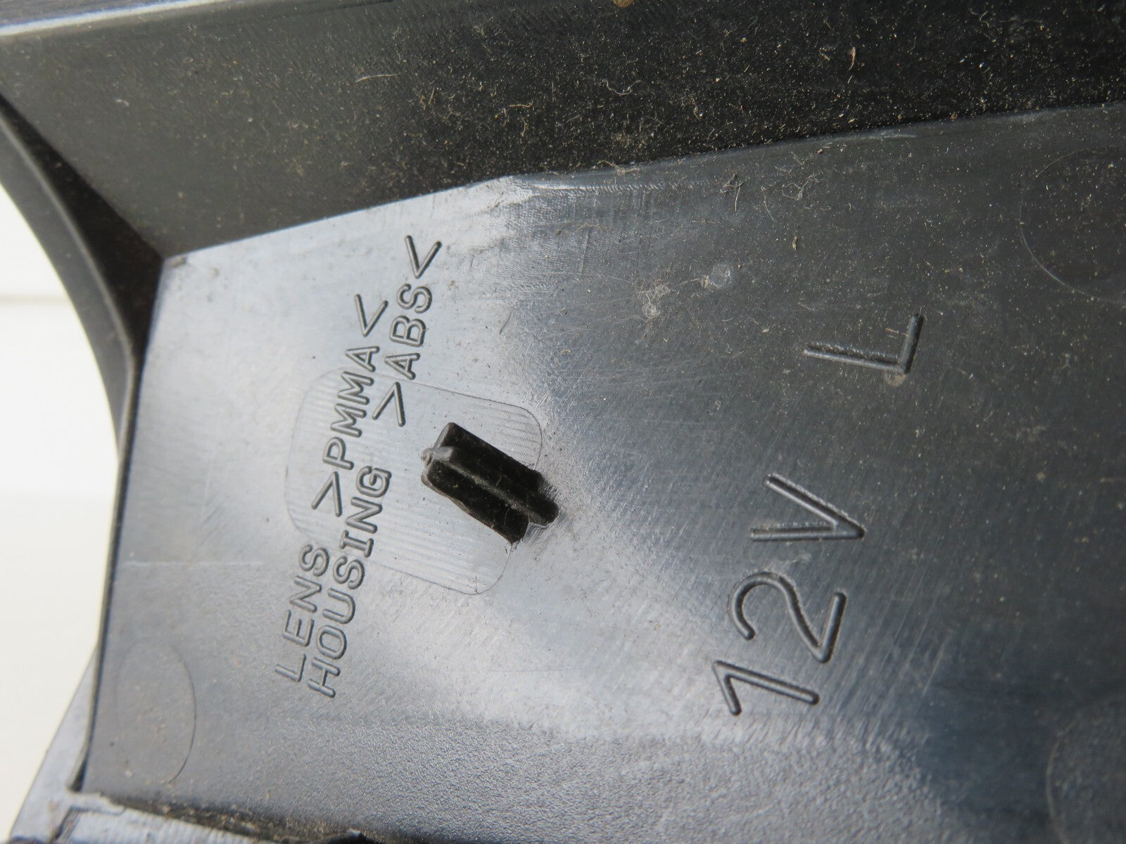 SUZUKI IGNIS NS REAR TAIL LIGHT 2000-2008 AMS1137