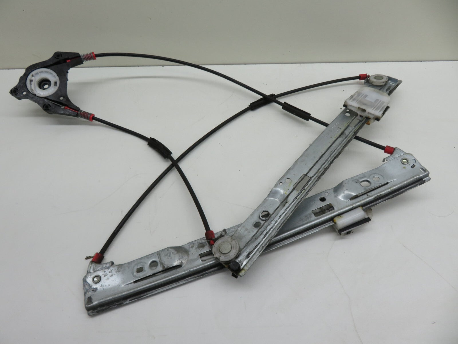 FORD FIESTA MK7 ST180 OS DRIVER DOOR WINDOW REGULATOR 2013-2017 1546-3