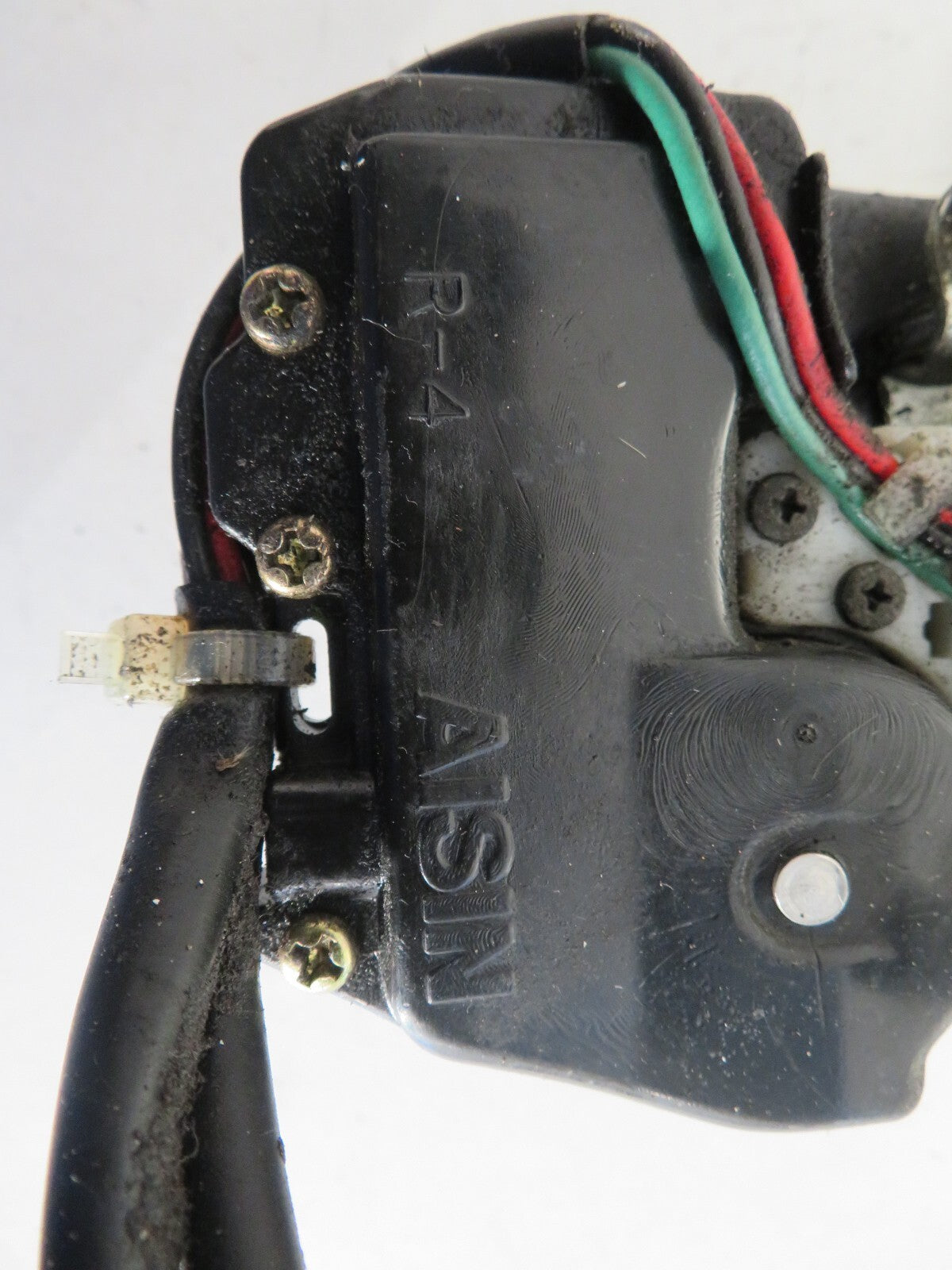 SUZUKI SWIFT GLS OSF 3DR DOOR LOCK CATCH 1988-2002 1439-3