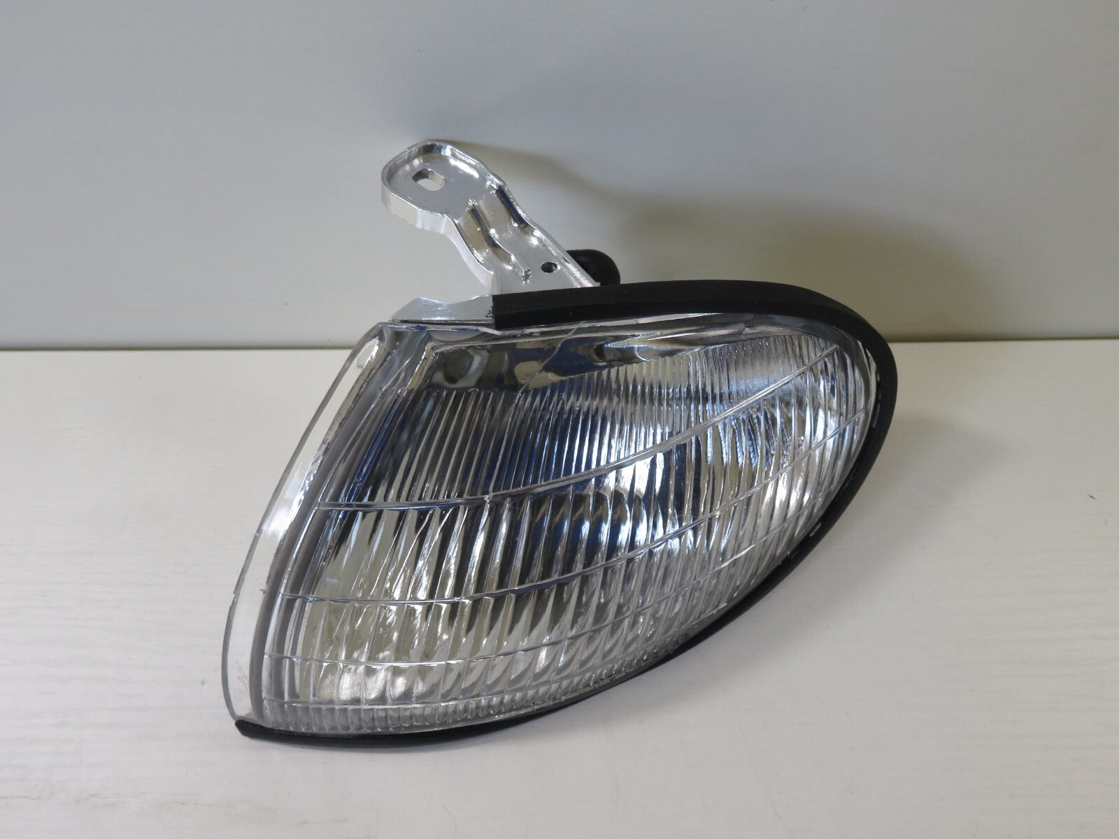 NS PASSENGER LH FRONT INDICATOR LIGHT FOR HYUNDAI ELANTRA 1994-1996 18-3088-01-6