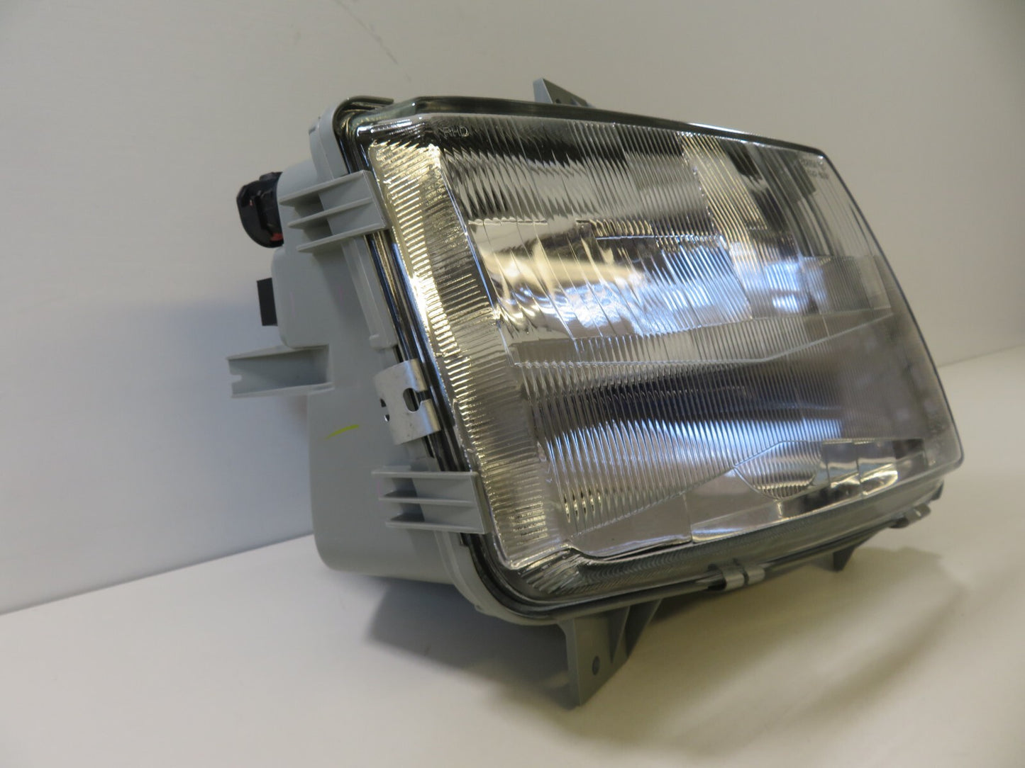 OS DRIVER RH HEADLIGHT 440-1119R-RD-EM FITS MERCEDES VITO 1996-2002 #LMS3