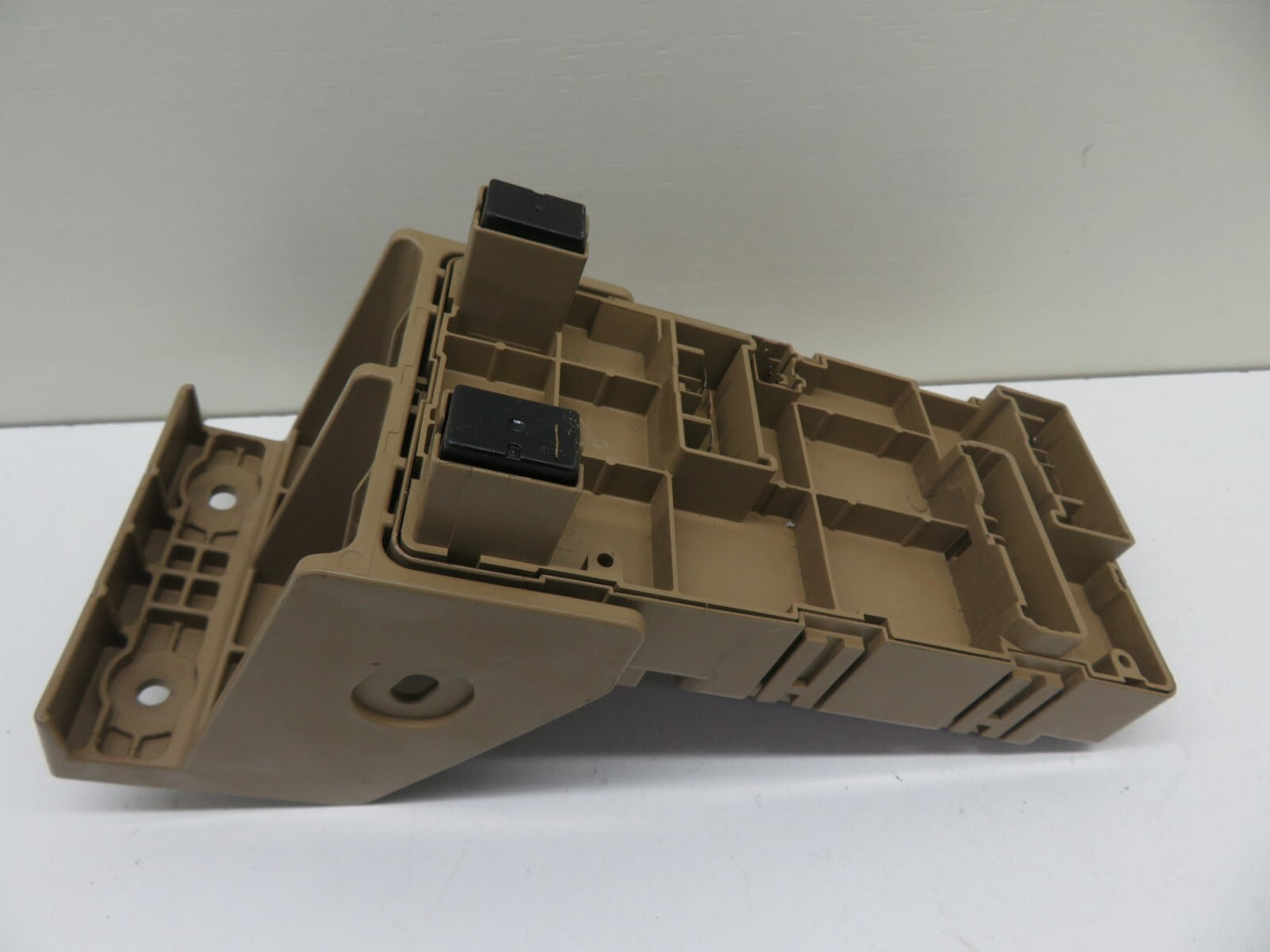 SUBARU FORESTER 2.0 DIESEL RELAY FUSE BOX 82201FG000 2008-2013 A601-3