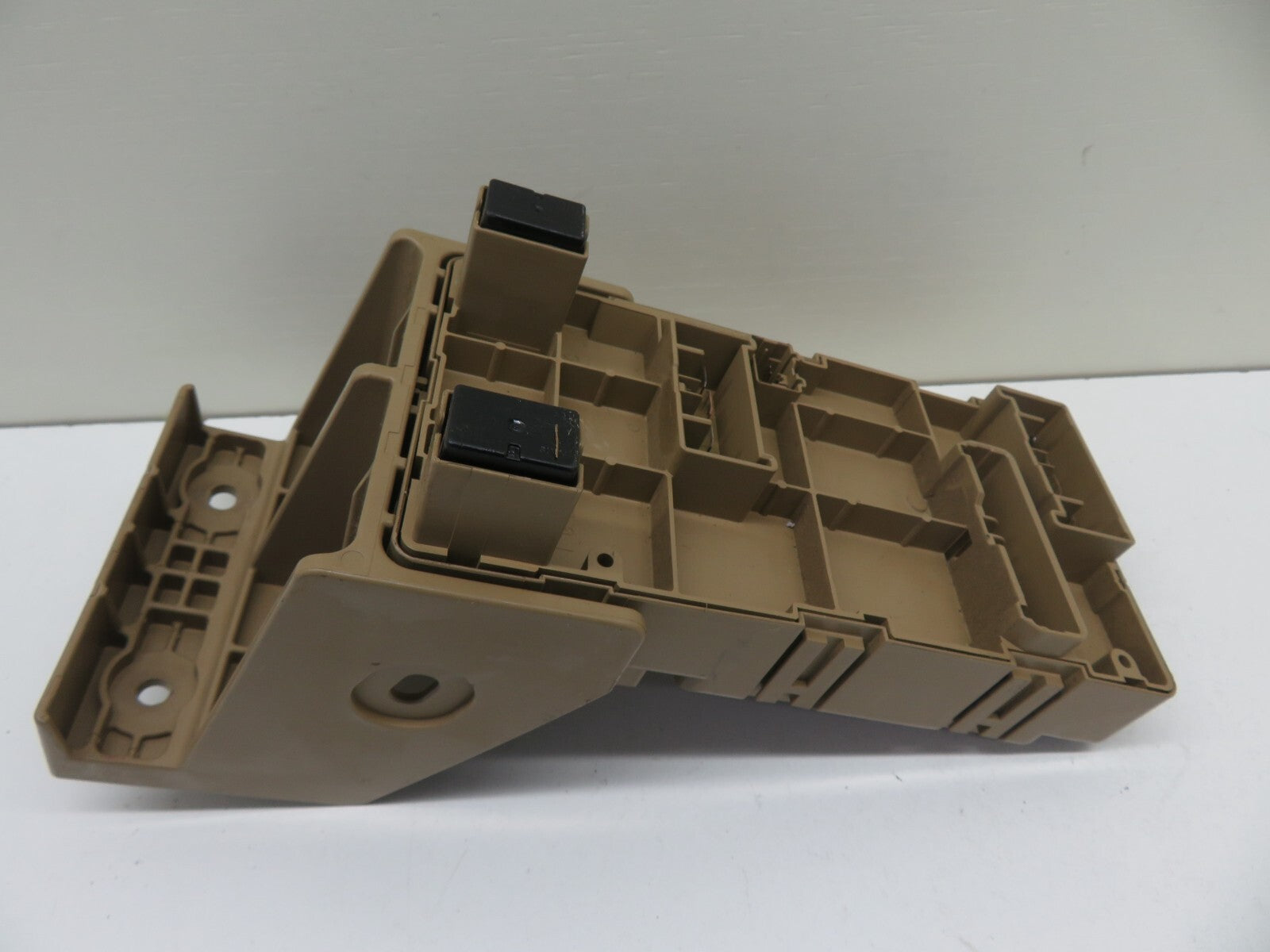 SUBARU FORESTER 2.0 DIESEL RELAY FUSE BOX 82201FG000 2008-2013 A601-3