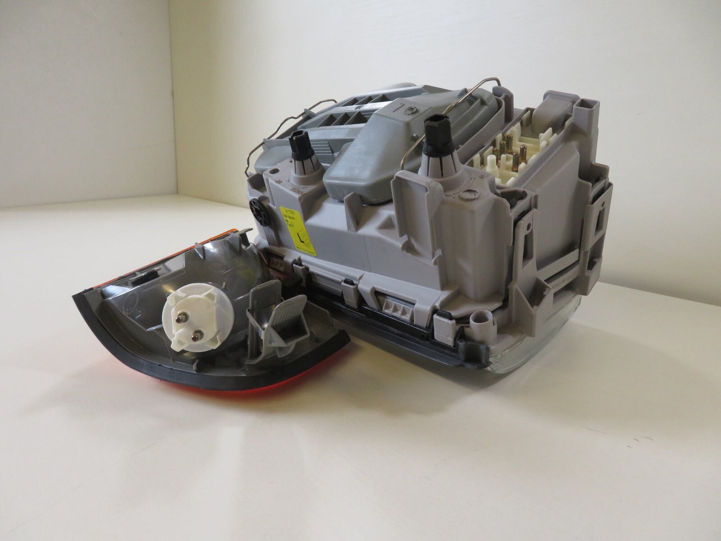 NS PASSENGER LH BOSCH HEADLIGHT 0301036201 FOR MERCEDES C CLASS 1993-2000 #RMS