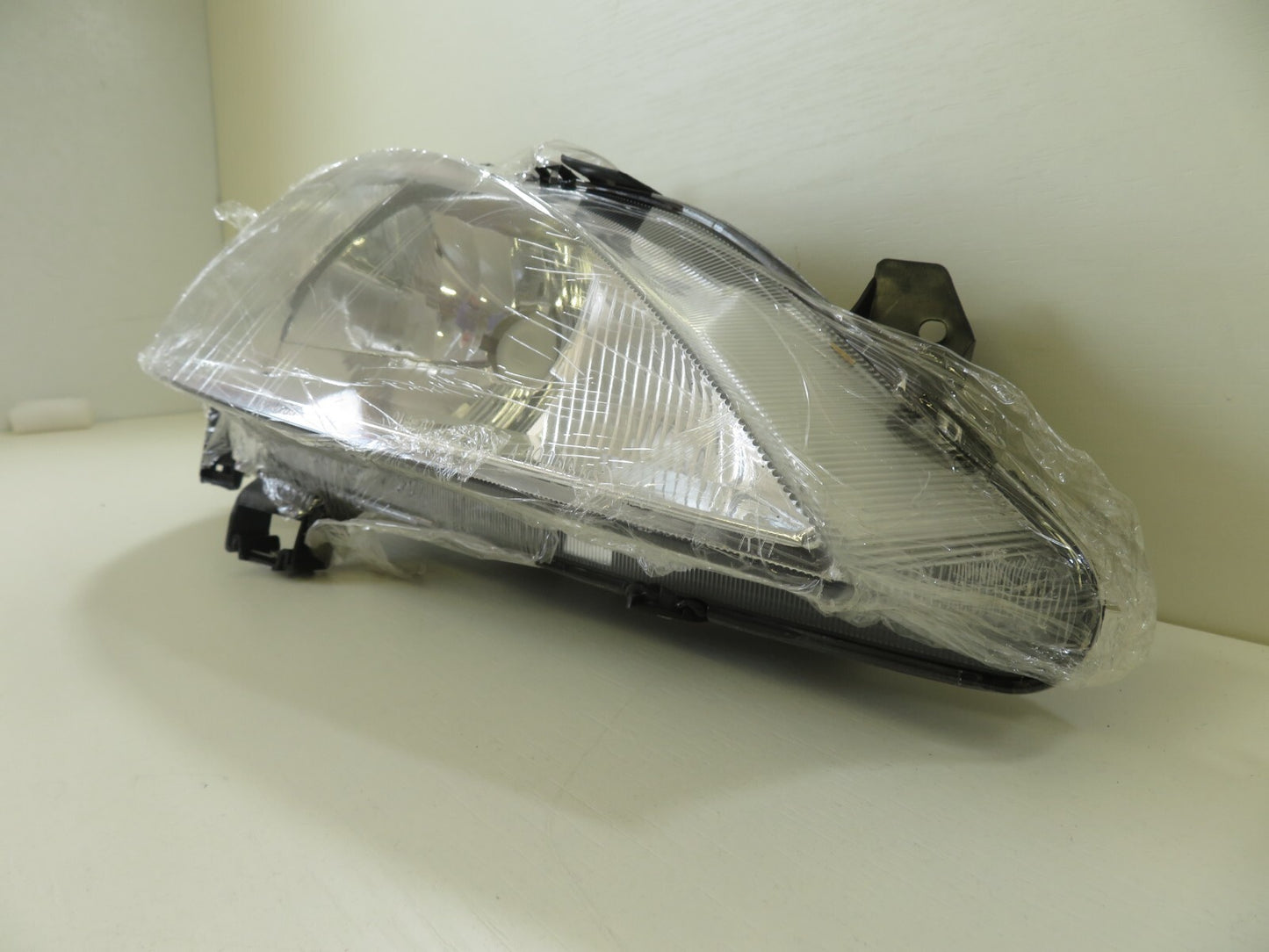 OS DRIVER RH HEADLIGHT DEPO 551-1134R-RD-EM FITS RENAULT MEGANE 1999-2004 #LMS