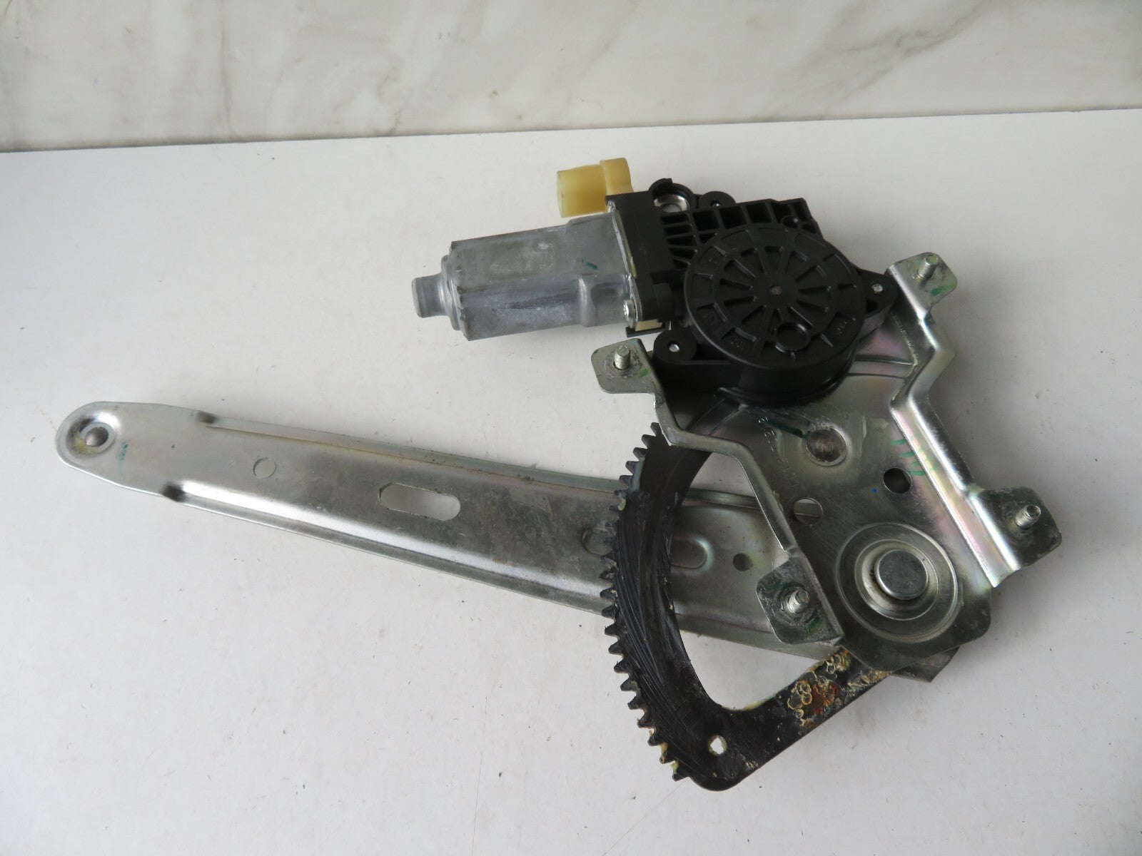 HYUNDAI I10 NSR WINDOW REGULATOR 2008-2012 A1632-31
