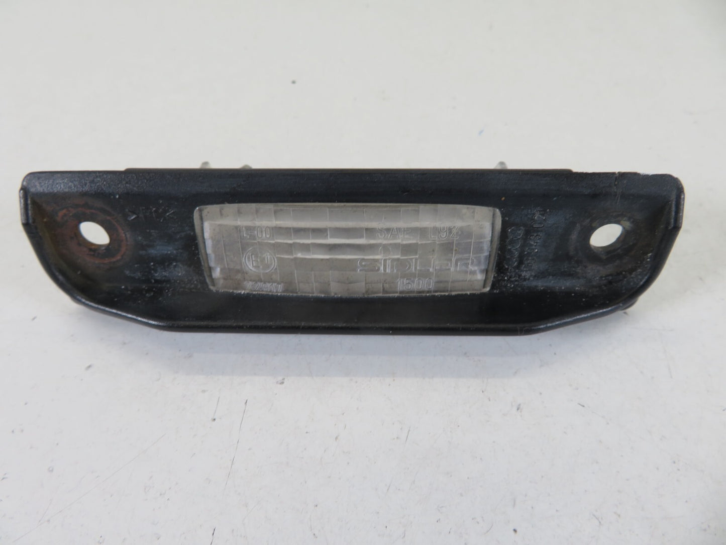 AUDI A8 D2 REAR NUMBER PLATE LIGHT 4D0943021 1994-2003 A1344-9