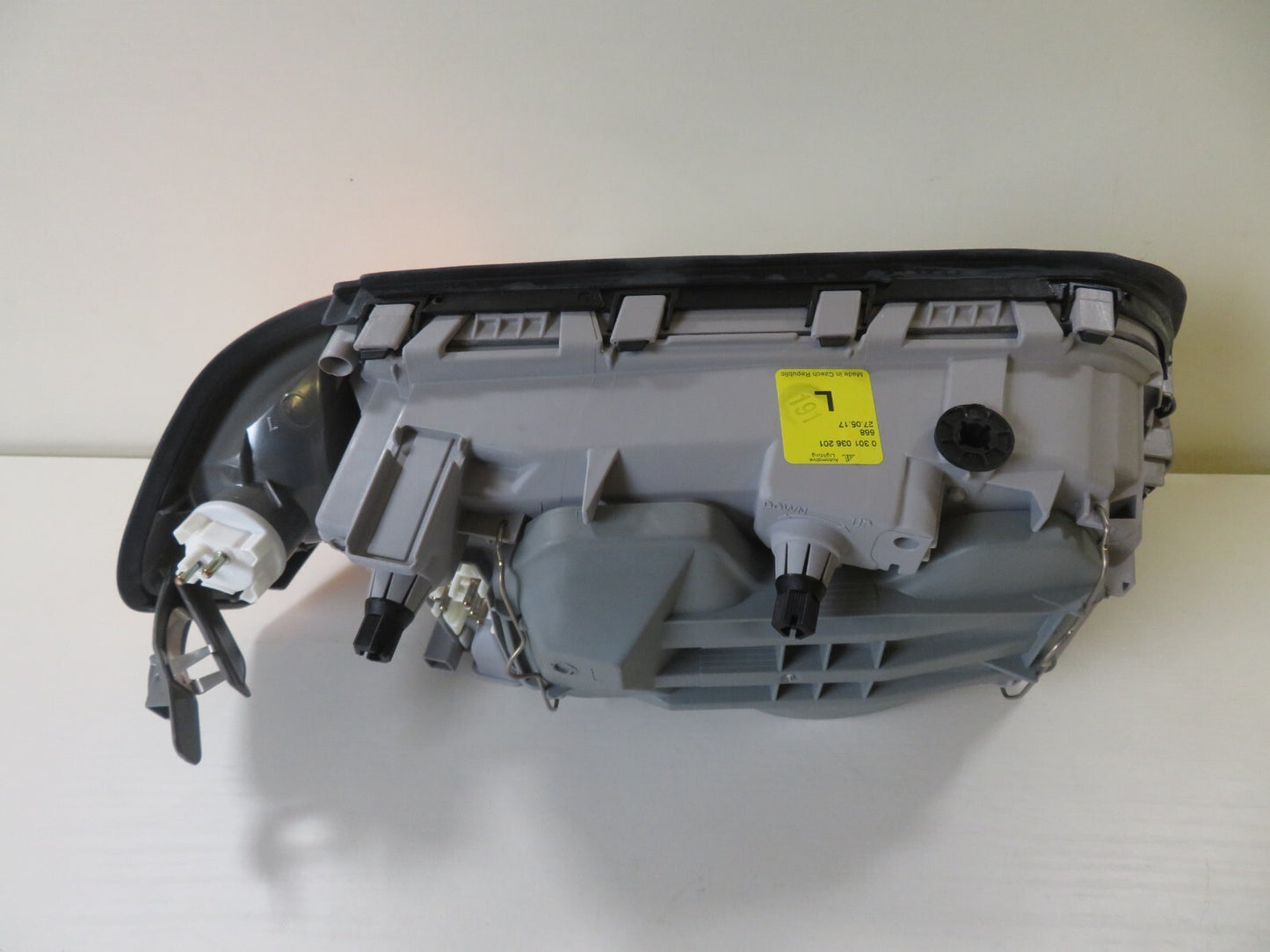 NS PASSENGER LH BOSCH HEADLIGHT 0301036201 FOR MERCEDES C CLASS 1993-2000 #RMS