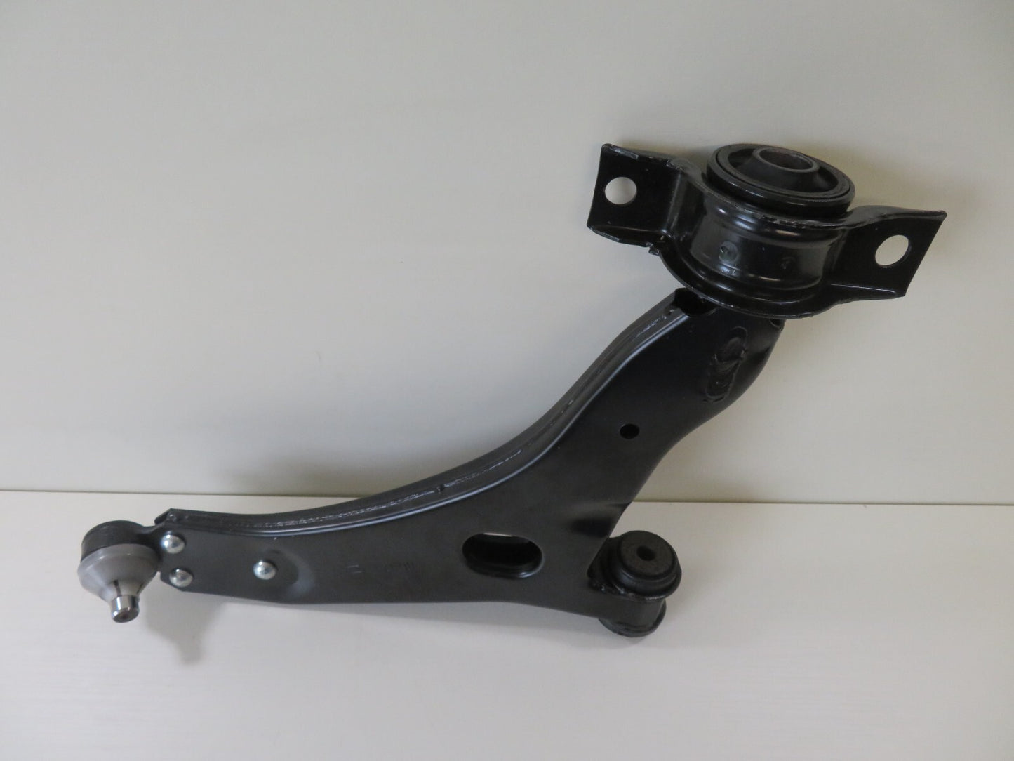 OS DRIVER RIGHT LOWER CONTROL ARM FOR FORD FOCUS MK1 1998-2004 TC871 DELPHI