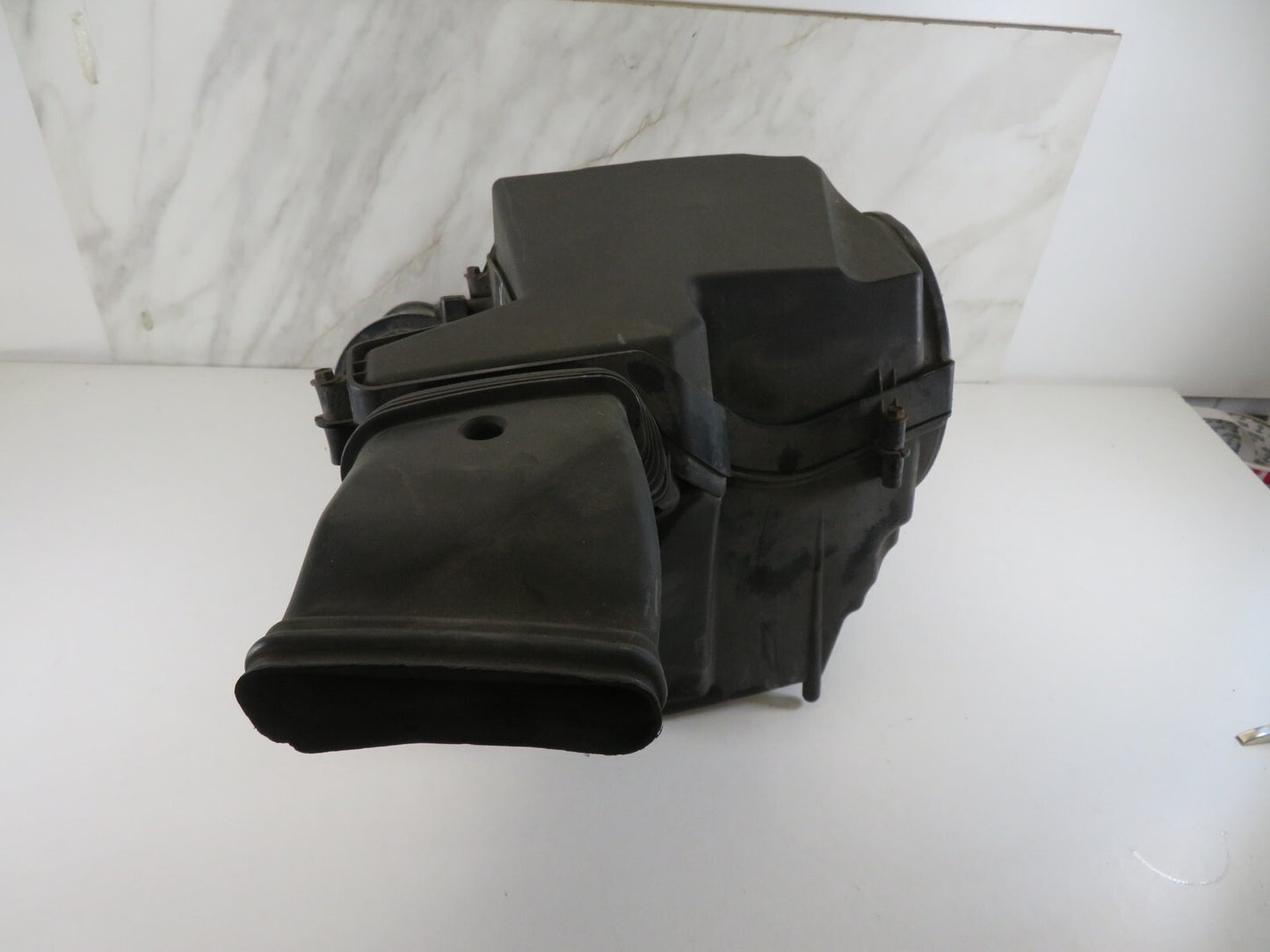 FORD FOCUS CC 2.0TDCI STOCK AIR BOX 2006-2010
