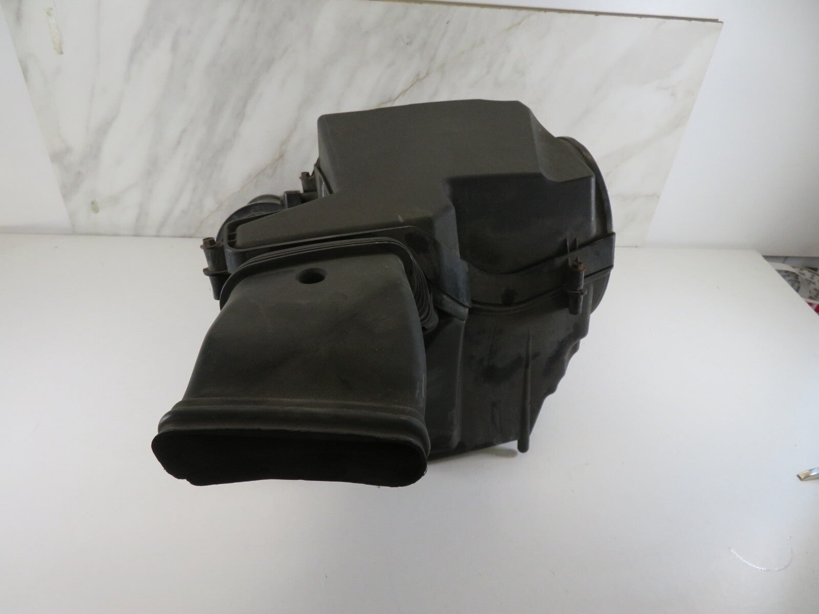 FORD FOCUS CC 2.0TDCI STOCK AIR BOX 2006-2010