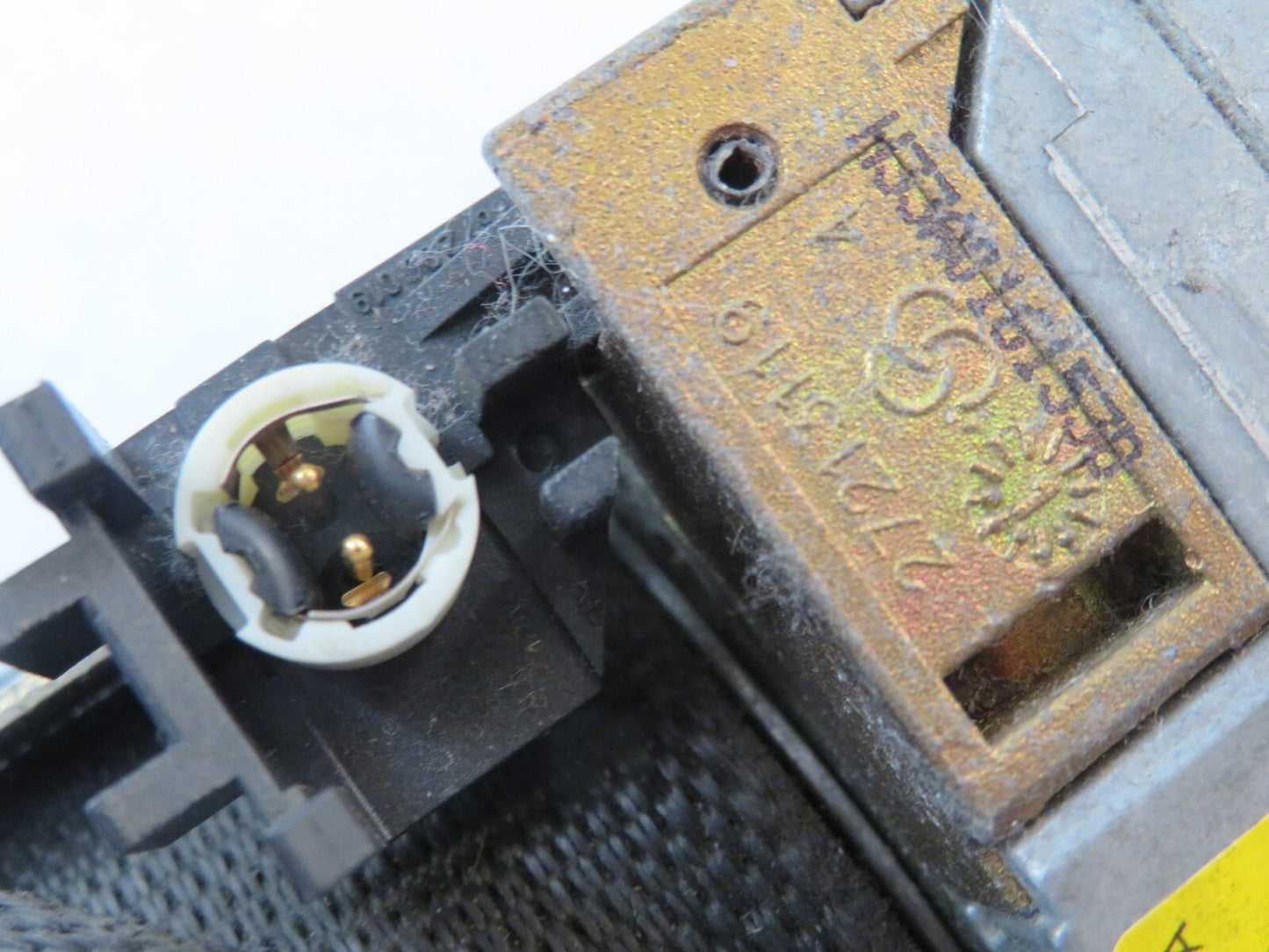 MERCEDES S CLASS W220 OSF SEAT BELT 33015930E 1998-2005 A1415-5