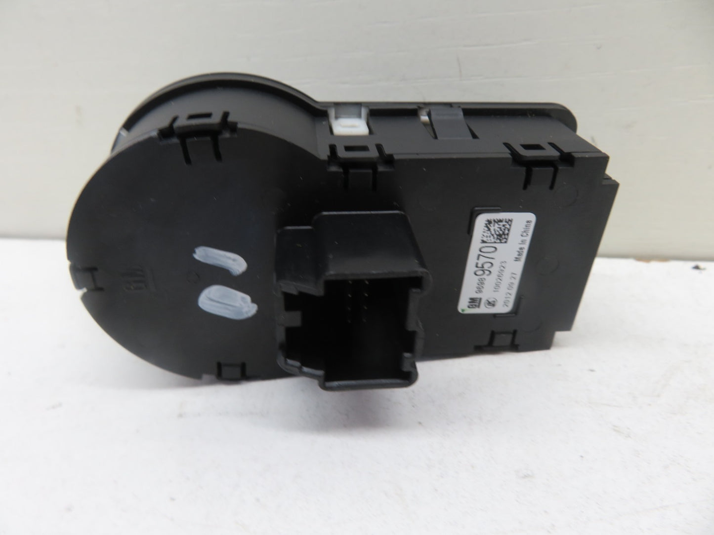 VAUXHALL MOKKA HEADLIGHT CONTROL SWITCH 96989570 2012-2016 1739-10