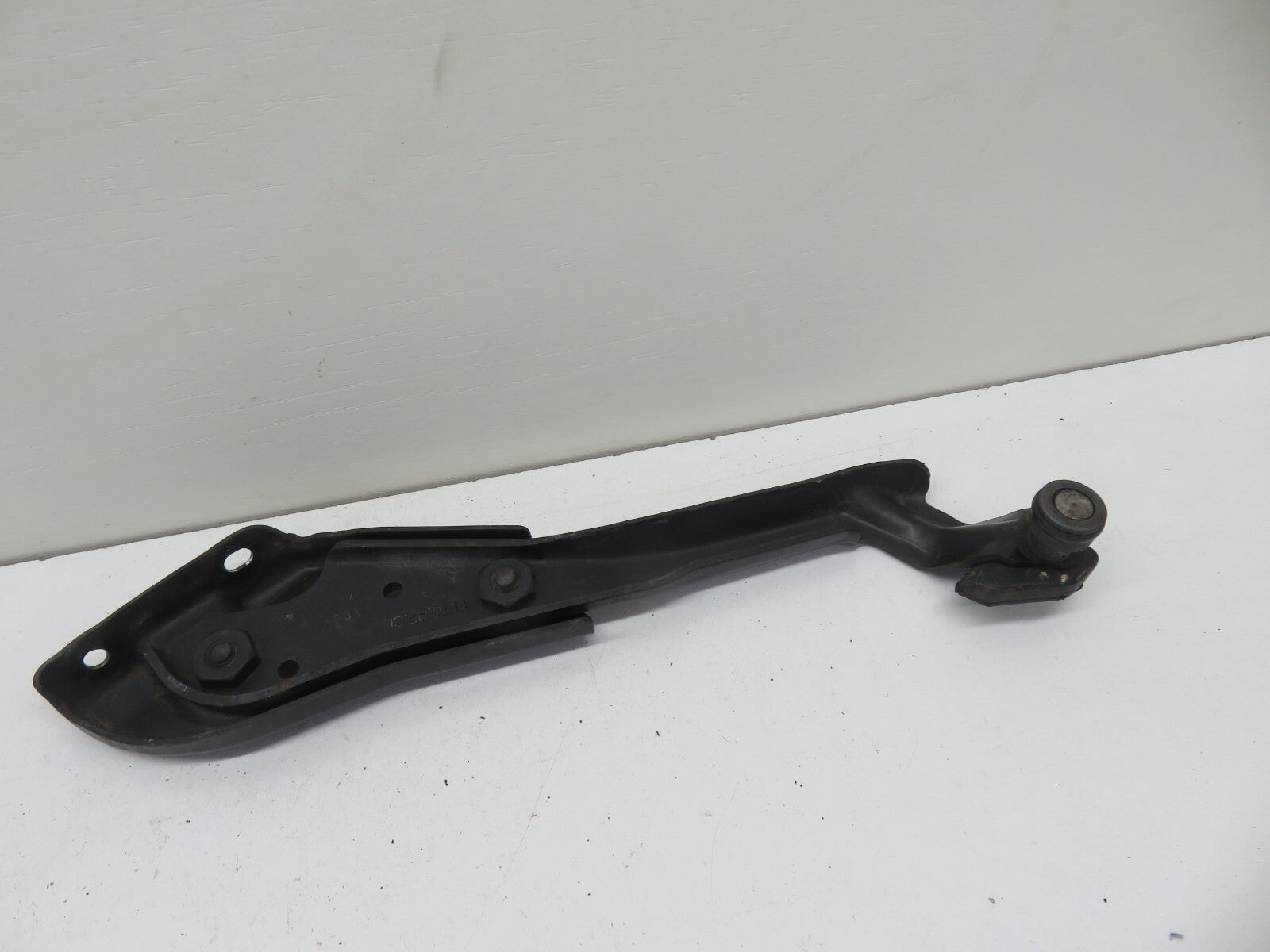 PEUGEOT BIPPER NS SLIDING DOOR UPPER TOP ROLLER HINGE 2008-2015 1734-15