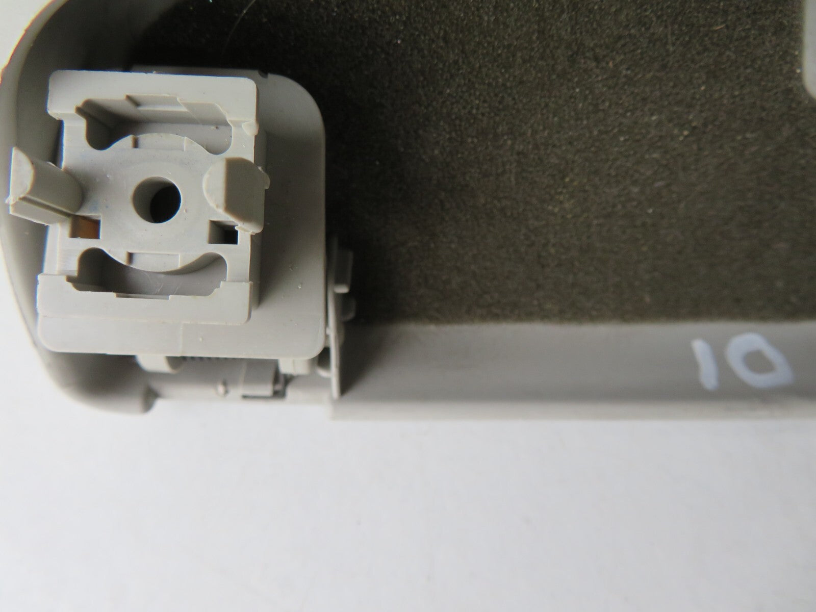 FORD C-MAX OS DRIVER SUNGLASSES STORAGE HANDLE 2002-2008 A1420-10