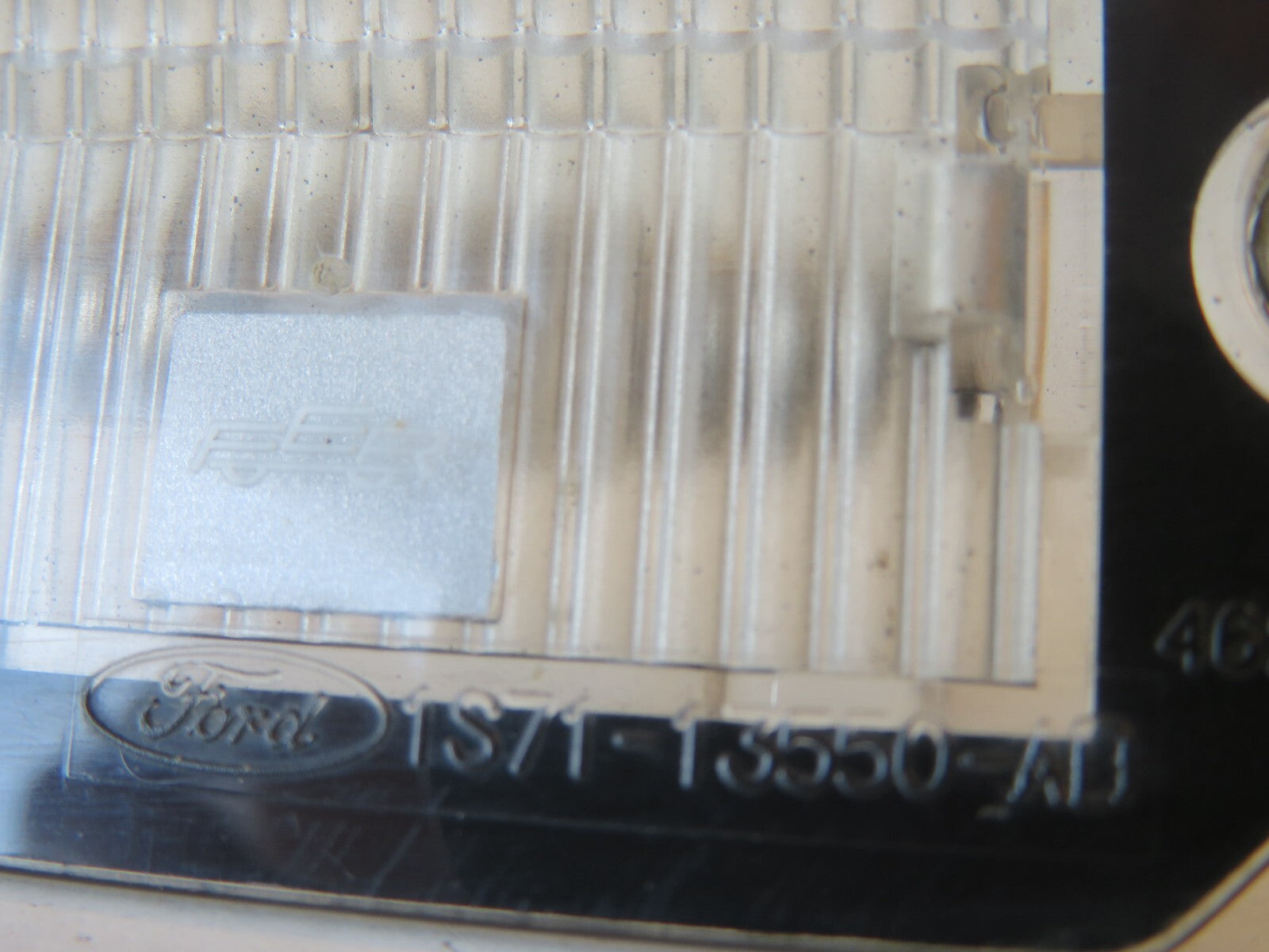 FORD MONDEO MK3 NUMBERPLATE LIGHTS PAIR 2001-2007 RA04