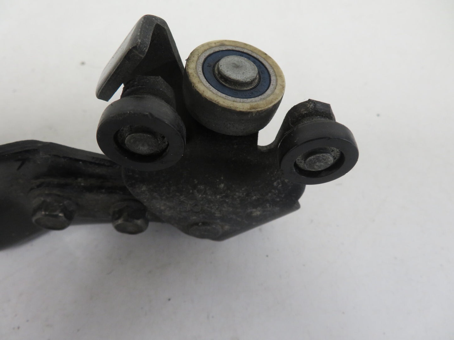 MAZDA 5 MPV OSR SLIDING DOOR HINGE BOTTOM ROLLER 2005-2010 1520-2