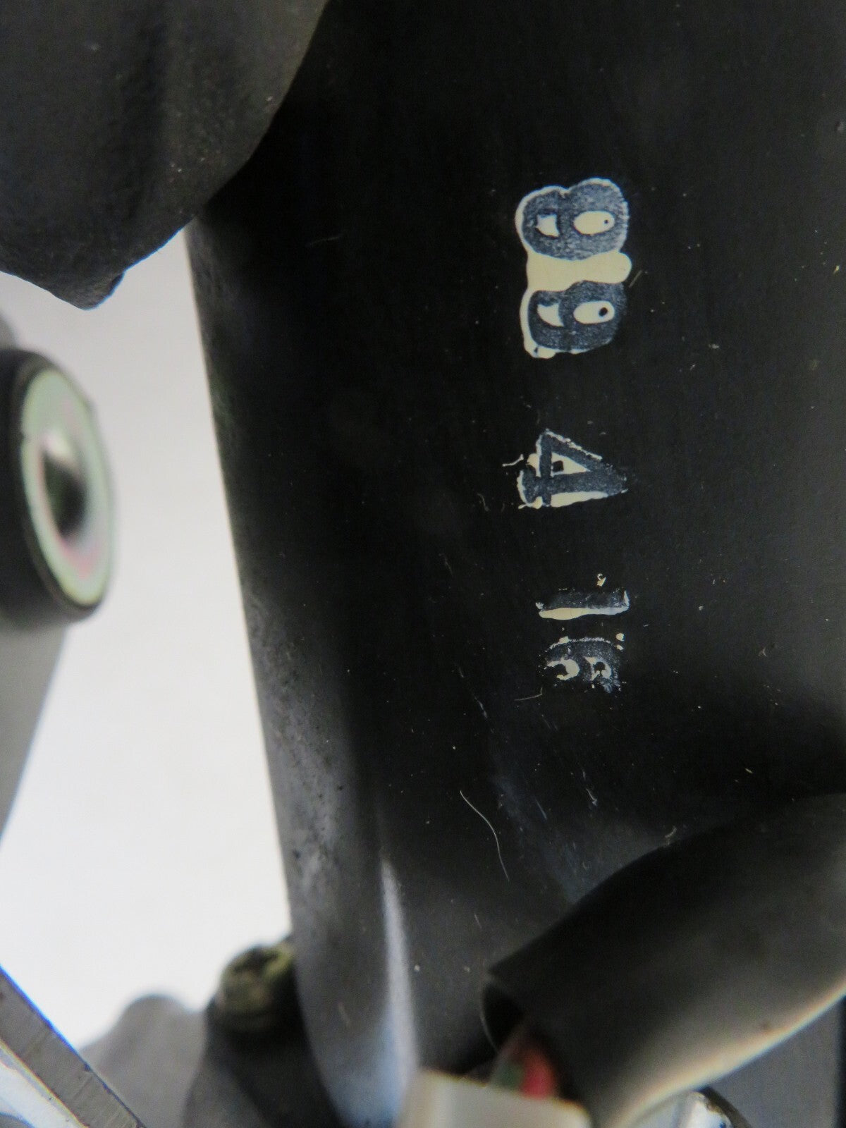 NISSAN ALMERA REAR WIPER MOTOR  1998-2000 1624-11