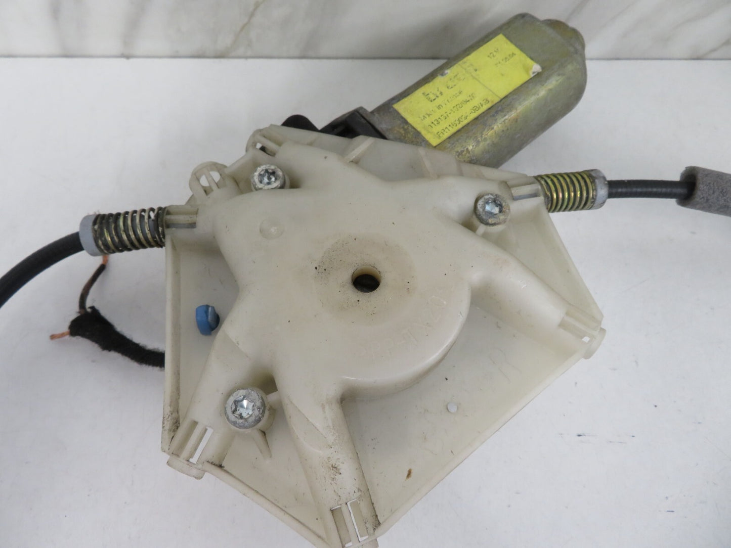 VOLVO V40 NSR PASSENGER REAR WINDOW REGULATOR 1995-2004 AMS-11