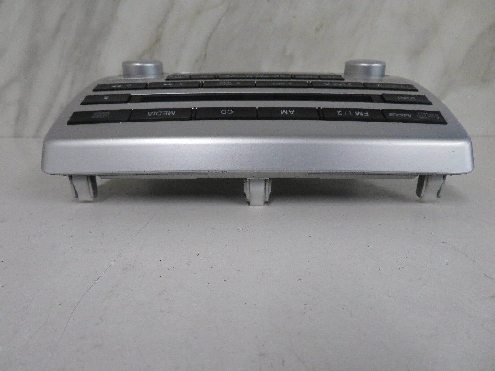 MAZDA 5 RADIO CD HEAD UNIT CC6079EG0 FASCIA TRIM 2006-2010 1511-2