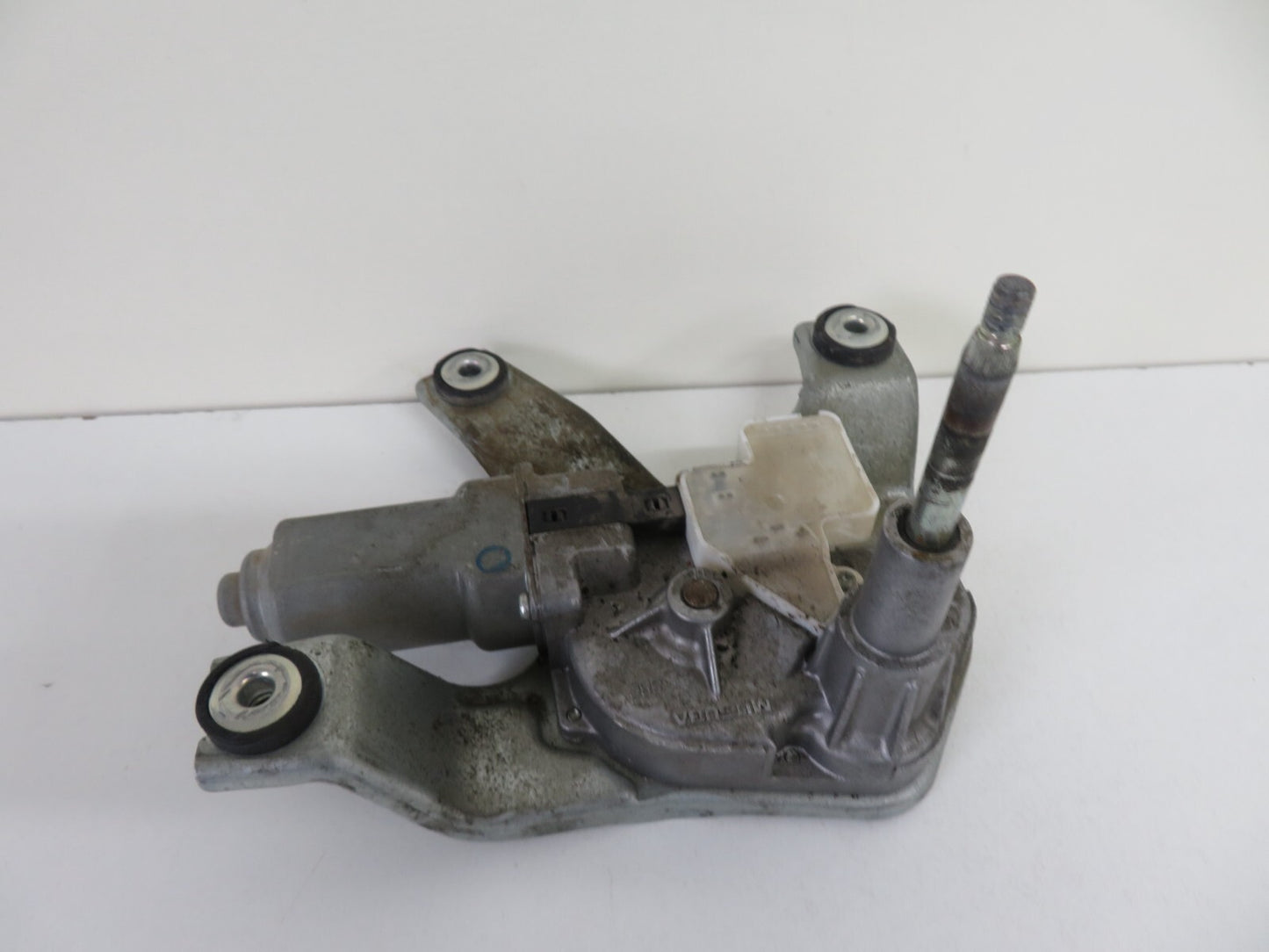 DODGE CALIBER REAR WIPER MOTOR 05116146AD 2007-2012