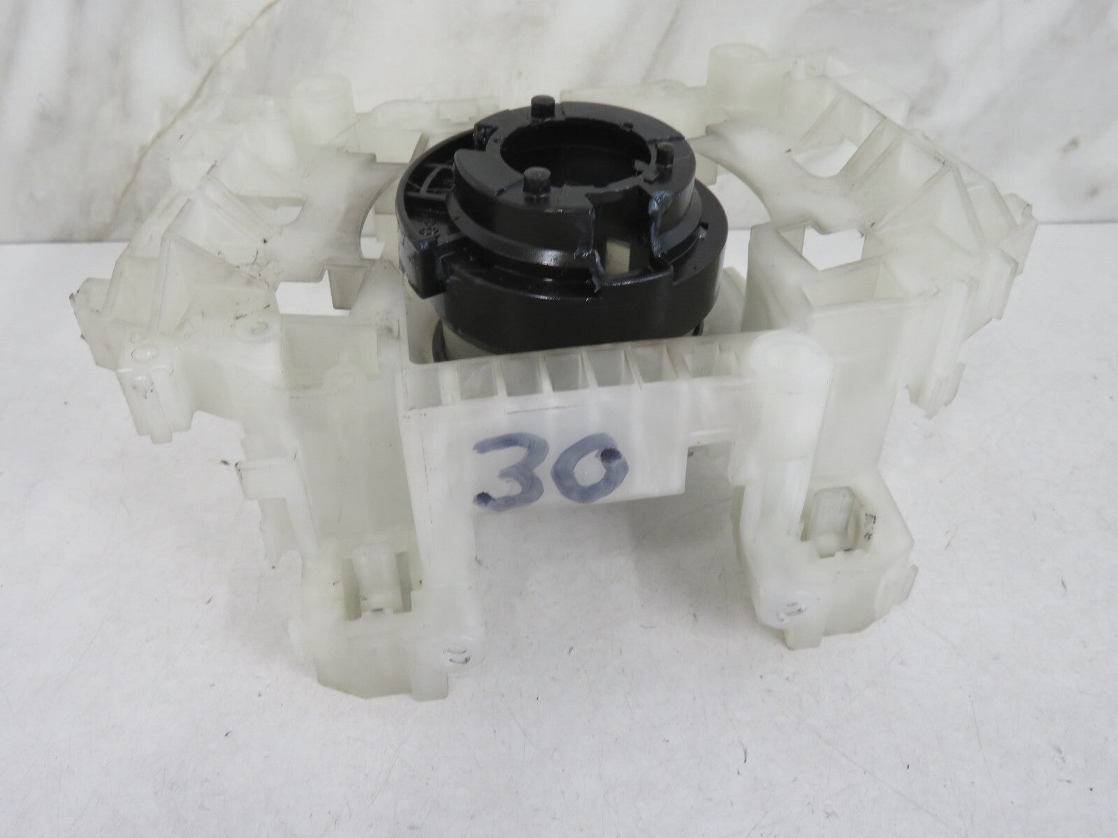 PEUGEOT 4007 SWITCHING CENTER 8600A249 2007-2012 1452-30