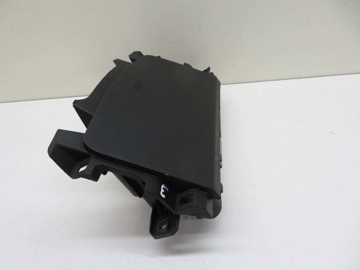 HYUNDAI I40 FRONT KNEE AIR BAG 2011-2015 A581-3