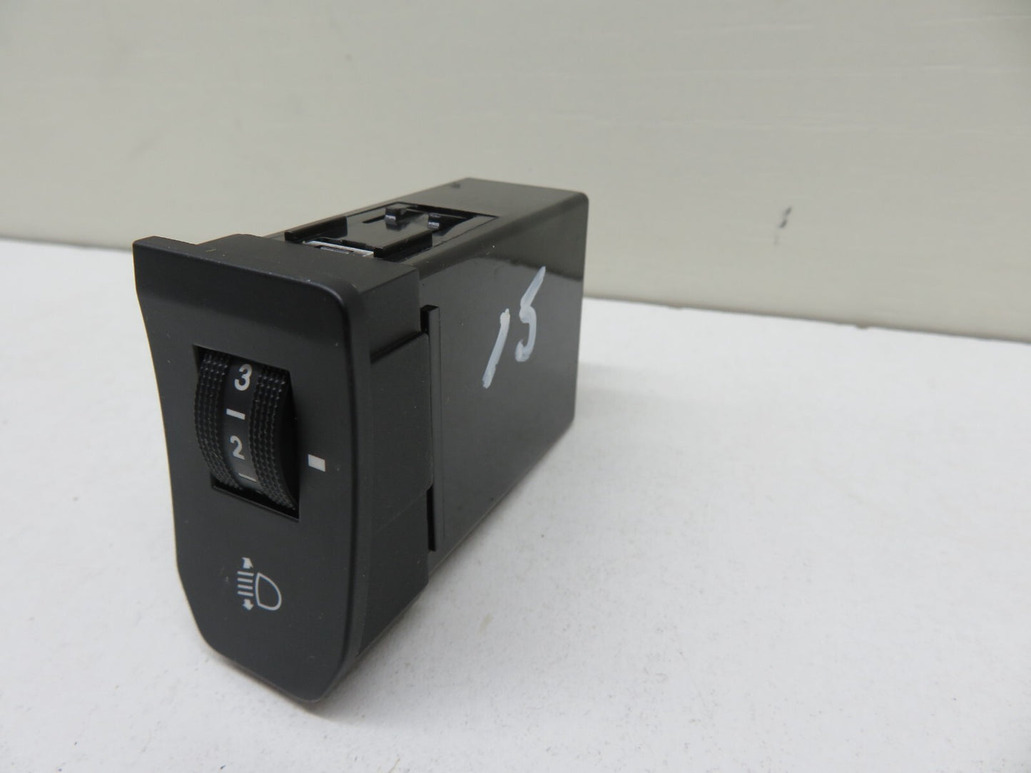 KIA RIO HEADLIGHT LEVEL SWITCH 2011-2014 #1247-15