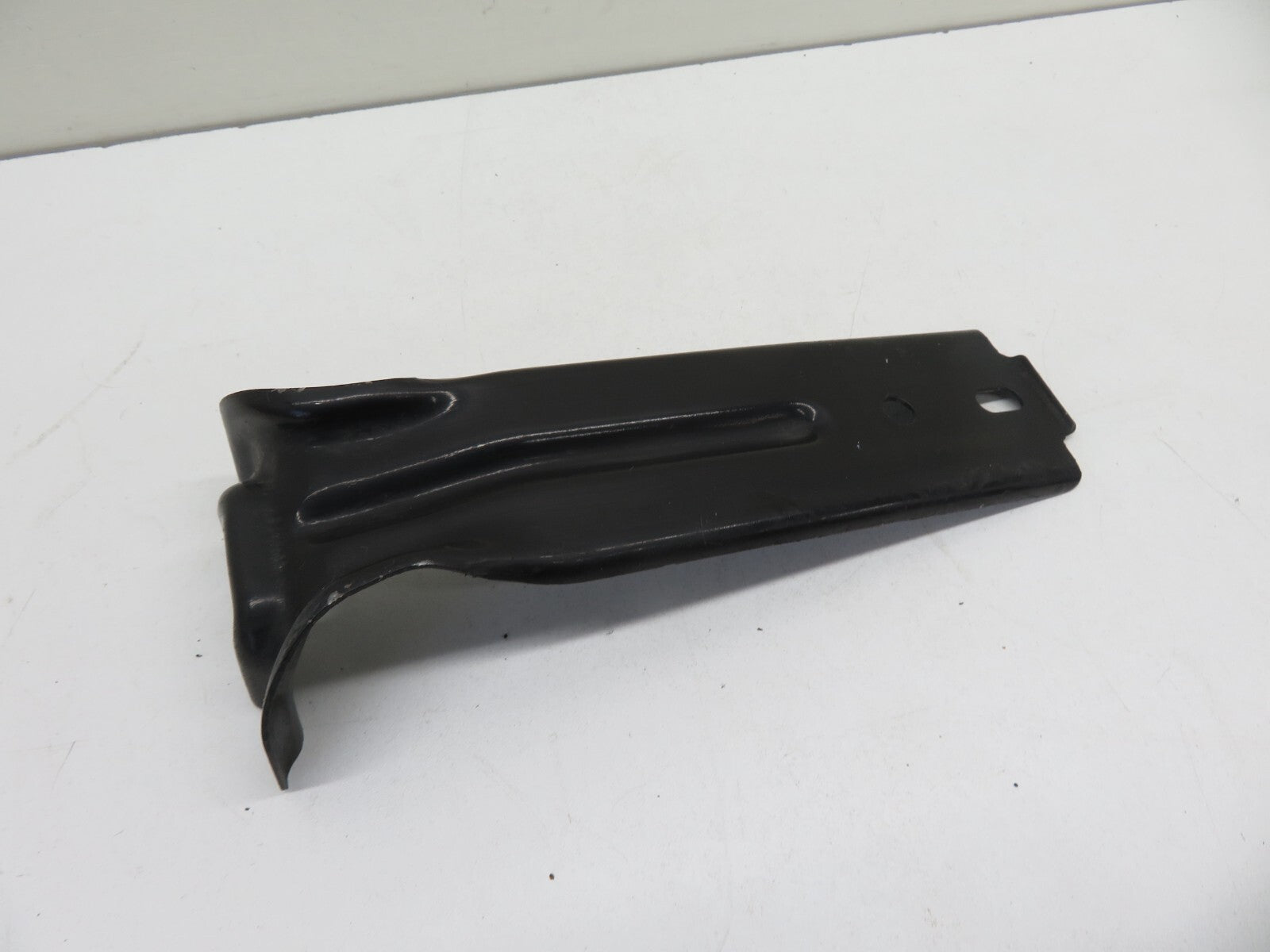 FORD FIESTA MK7 ST180 BONNET LATCH BRACKET C1BB-A16C750-AB 2013-2017 1508-6